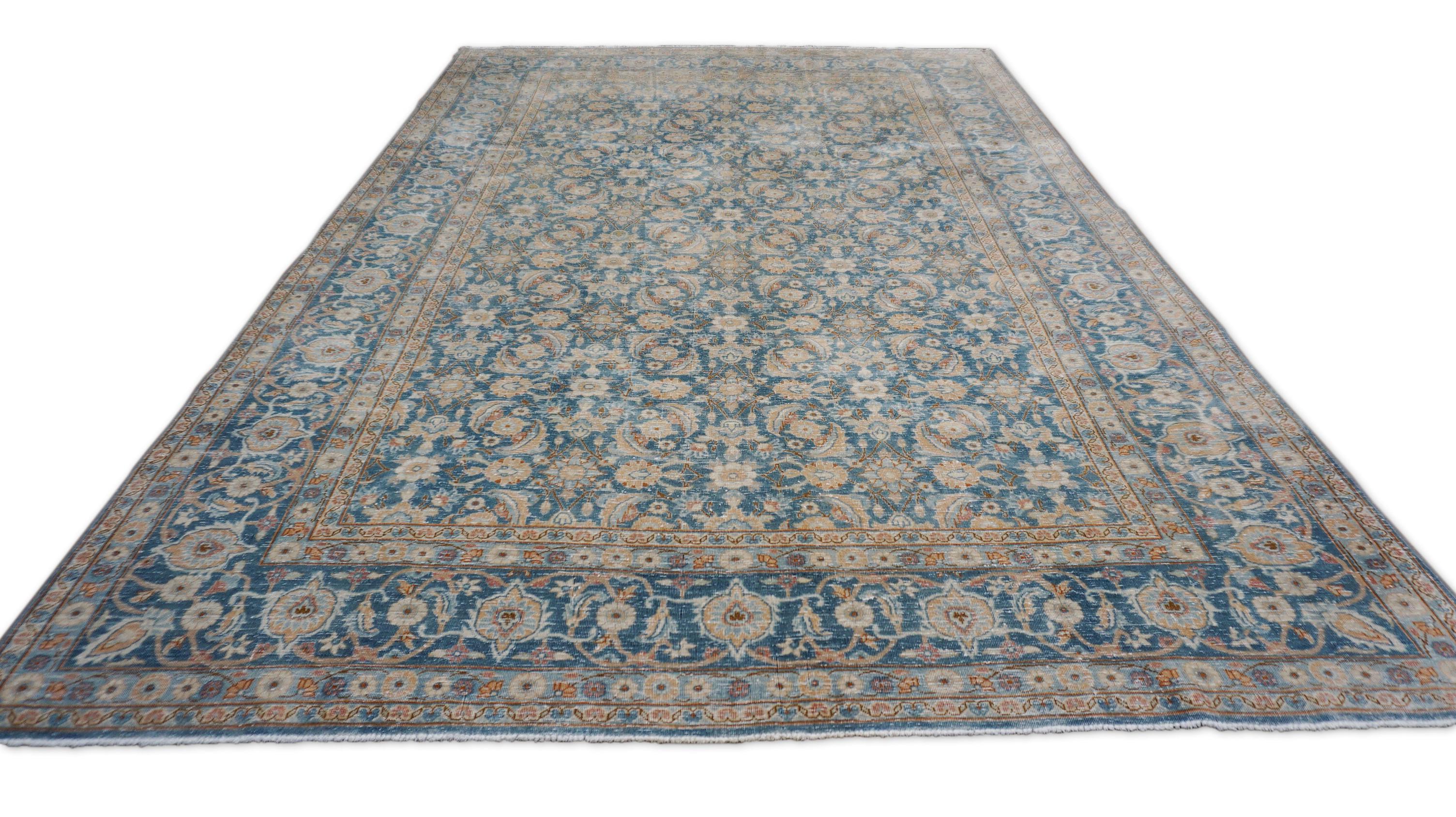 Perse Tapis persan Tabriz en laine bleue vieillie 6'4''x9'7'' en vente