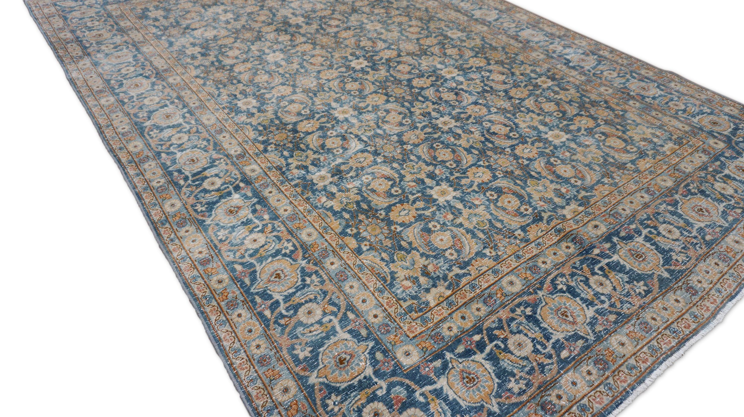 Tapis persan Tabriz en laine bleue vieillie 6'4''x9'7'' Bon état - En vente à Torrance, CA