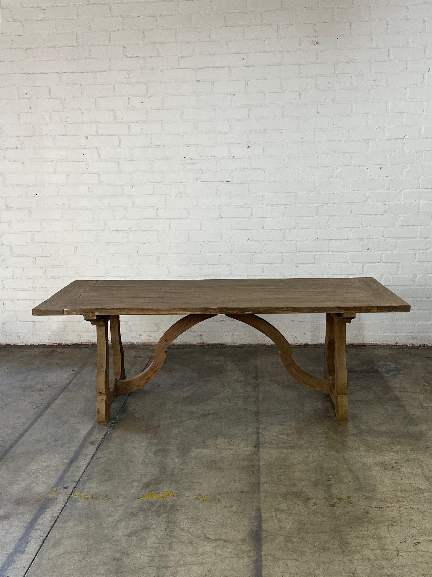 W84 D35 H30.5 KC28

Vintage Reclaimed Pine Dining Table in great condition. Item has been inspected and fortified in by in house artisans. Table is strucurally sound and sturdy, table also has an added topcoat to help durabilty.