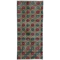 Retro Distressed Turkish Sivas Accent Rug with Rustic English Traditional Style