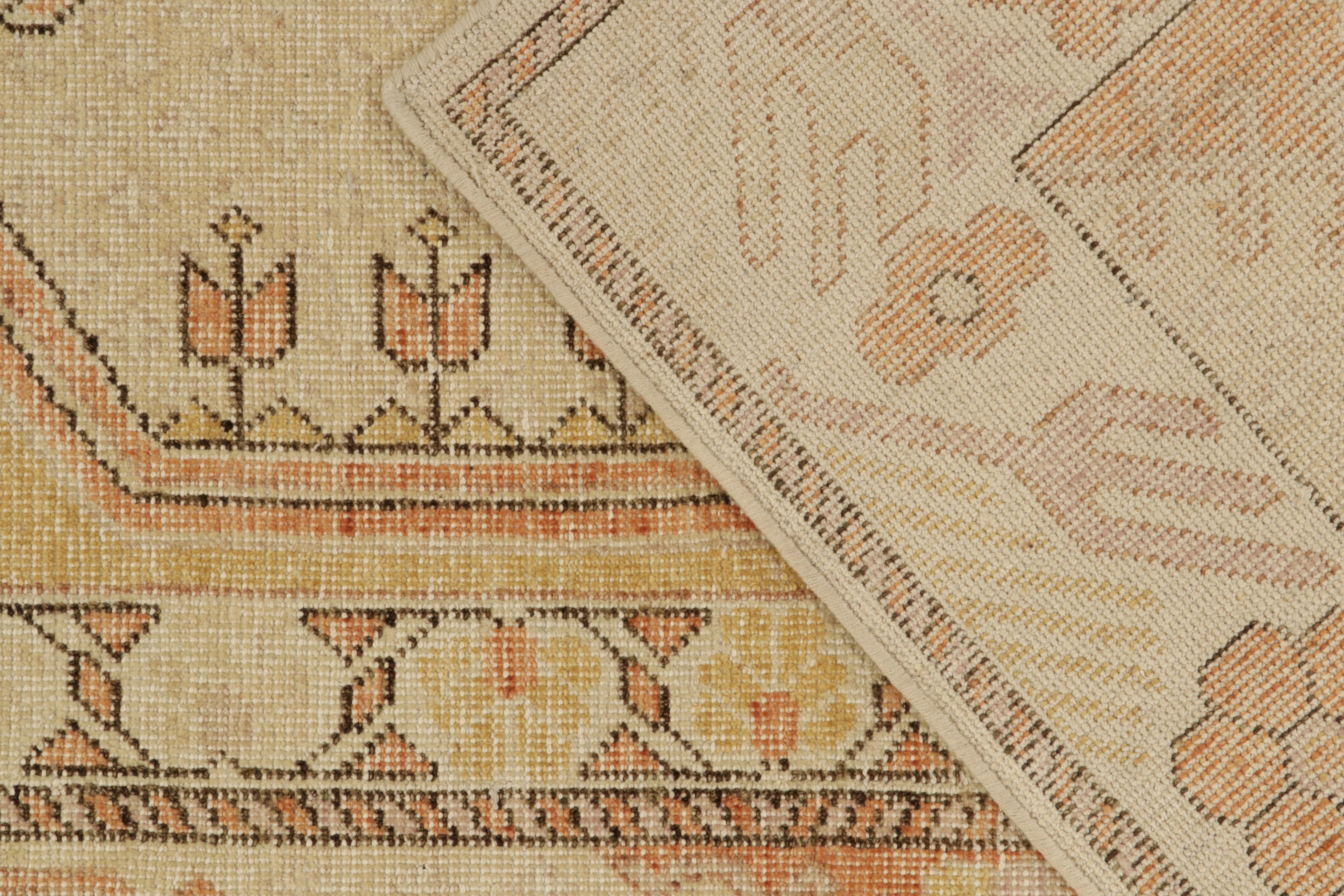 Distressed style custom rug in Gold, Medallion pattern by Rug & Kilim In New Condition For Sale In Long Island City, NY