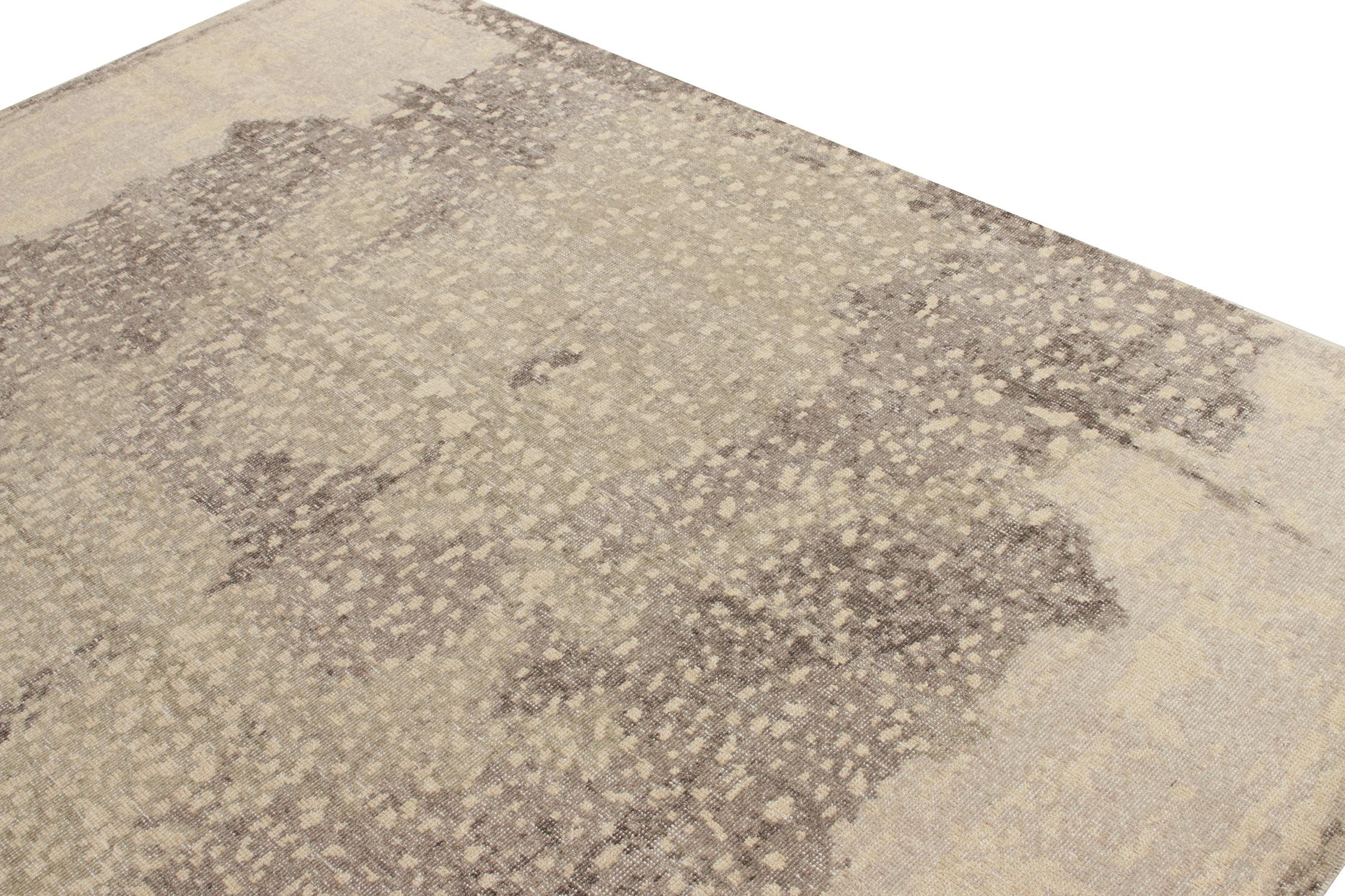 Hand-Knotted Rug & Kilim's Distressed style Modern rug in Beige, Grey Abstract pattern For Sale