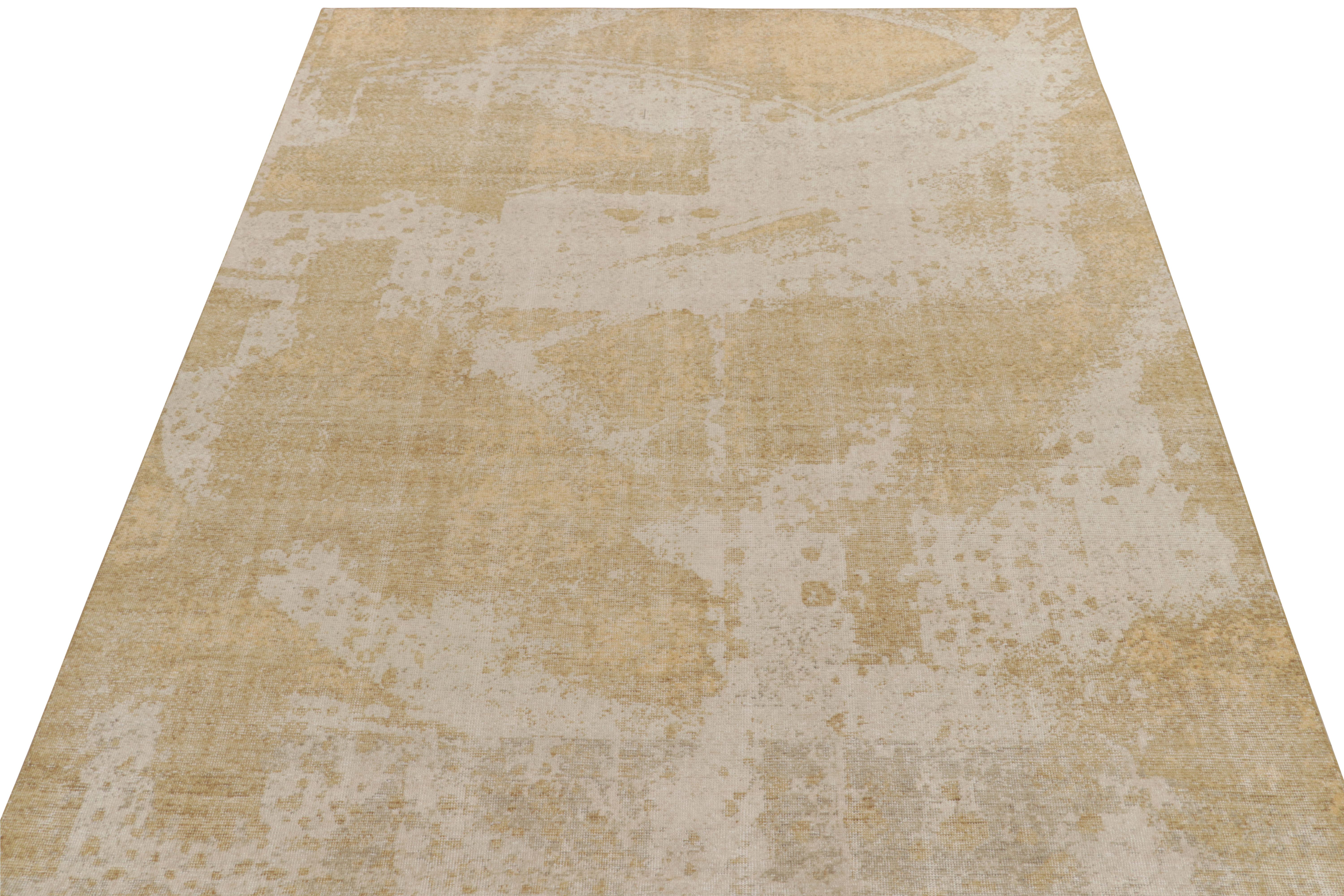 Indian Rug & Kilim Distressed Style Modern Rug in Gold, Beige Abstract Pattern For Sale