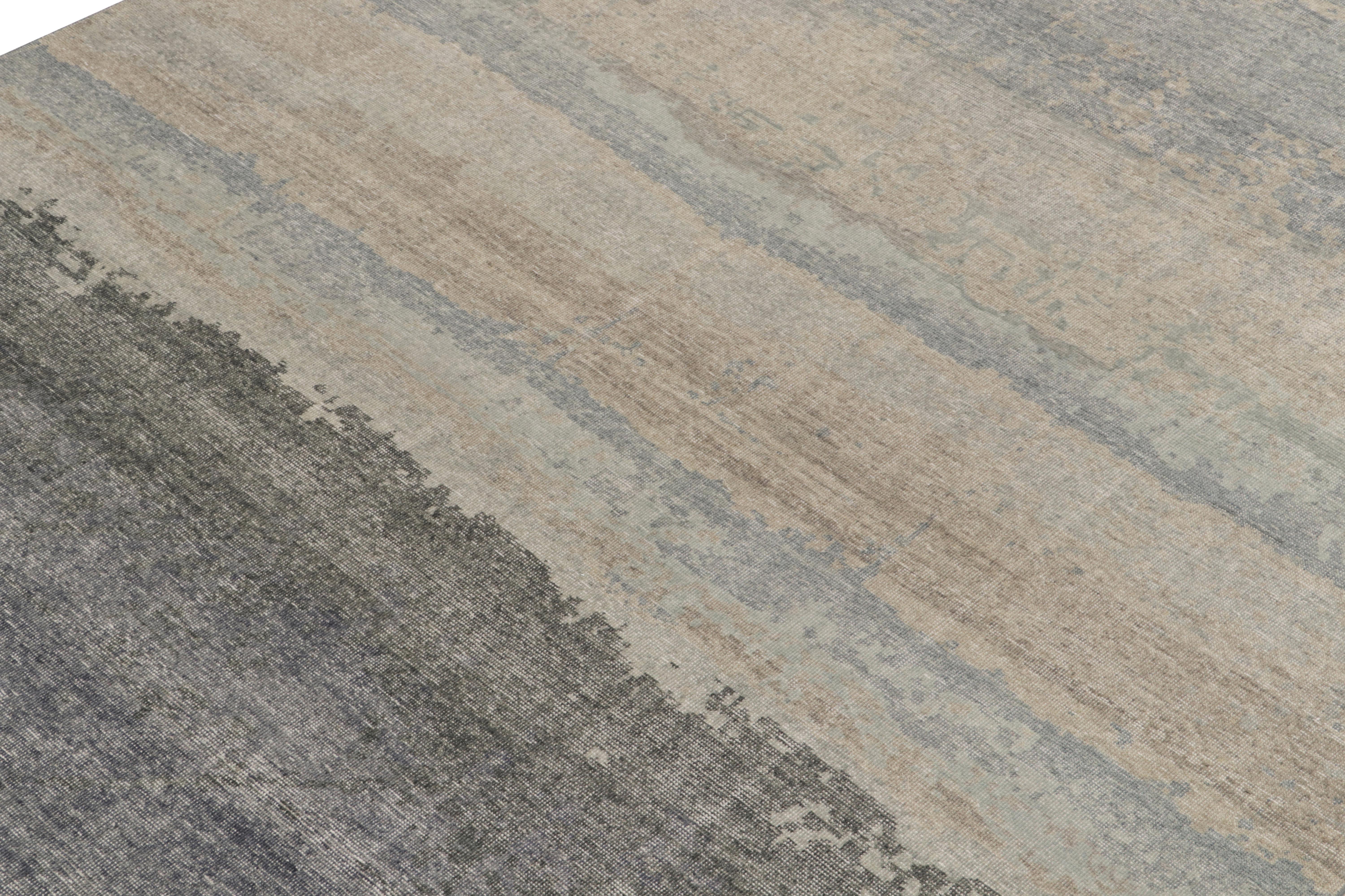 Indiano Rug & Kilim's Distressed Style Modern Rug in Gray, Blue, Beige Abstract Pattern in vendita