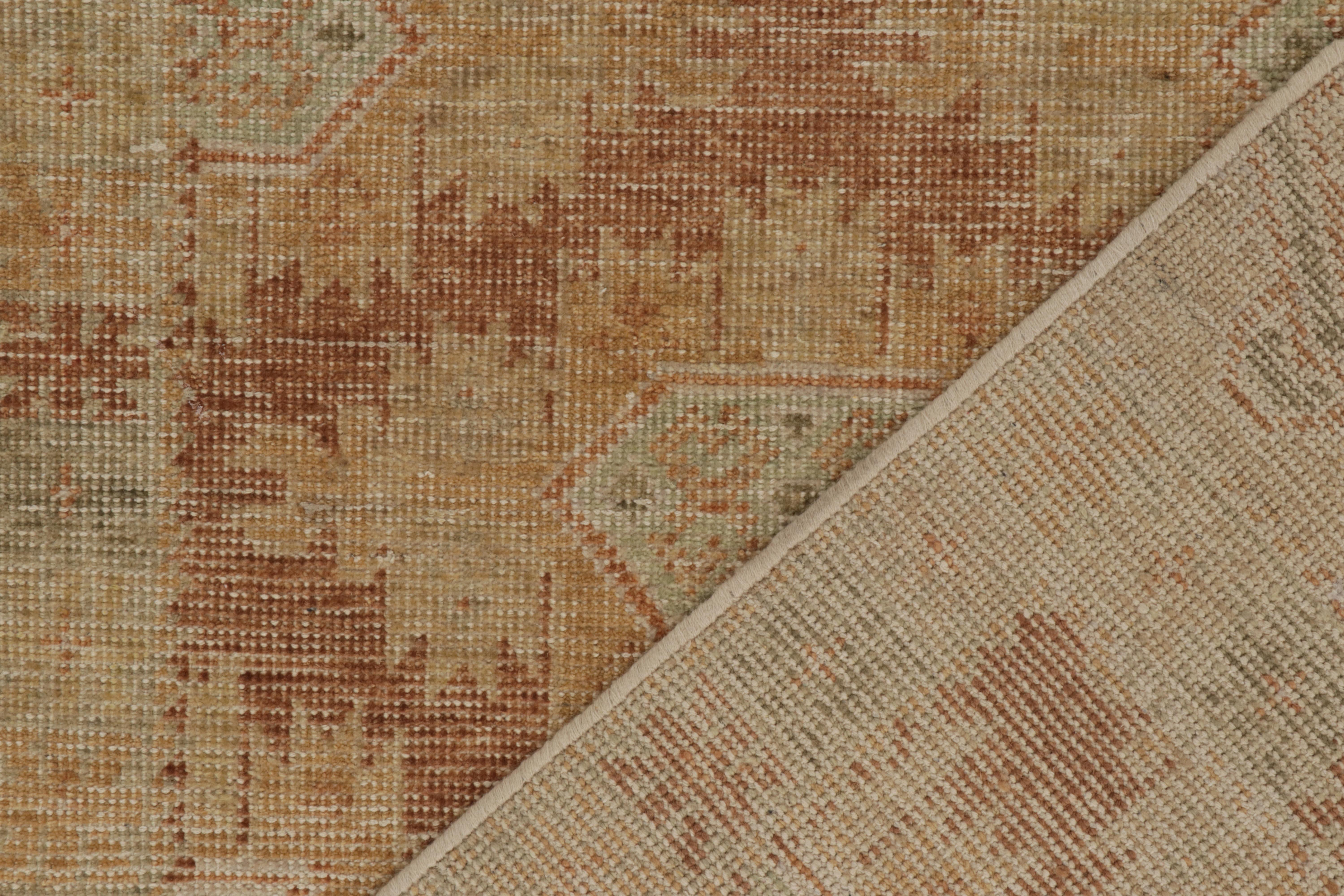 Rug & Kilim's Distressed Style Rug in Gold & Brown Geometric Pattern In New Condition For Sale In Long Island City, NY