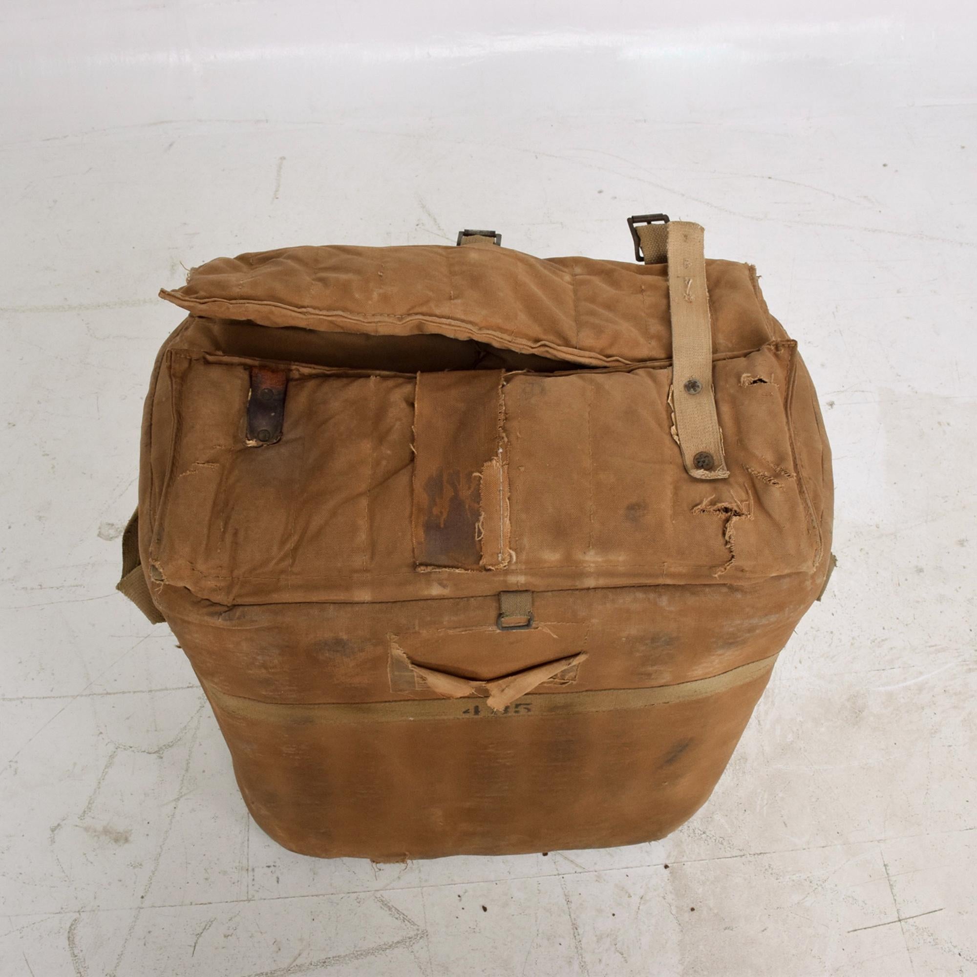 Mid-20th Century Distressed Military Surplus Industrial ICE COOLER Tote Chest 1940s US Army