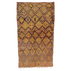 Boujad Marokkanischer Vintage-Teppich im Used-Look, verwitterter Finesse Meets Cozy Nomad, im Used-Look