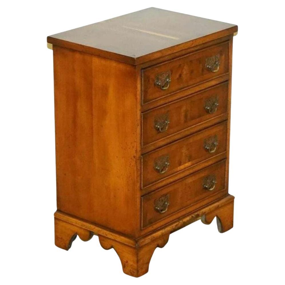 Distressed Vintage Georgian Style Yew Wood Chest of Drawers For Sale