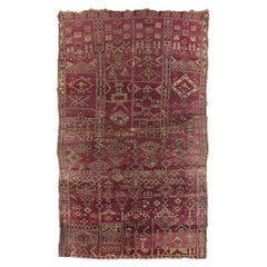 Marokkanischer Vintage-Teppich im Used-Look, Verwitterte Schönheit trifft auf Boho Bungalow