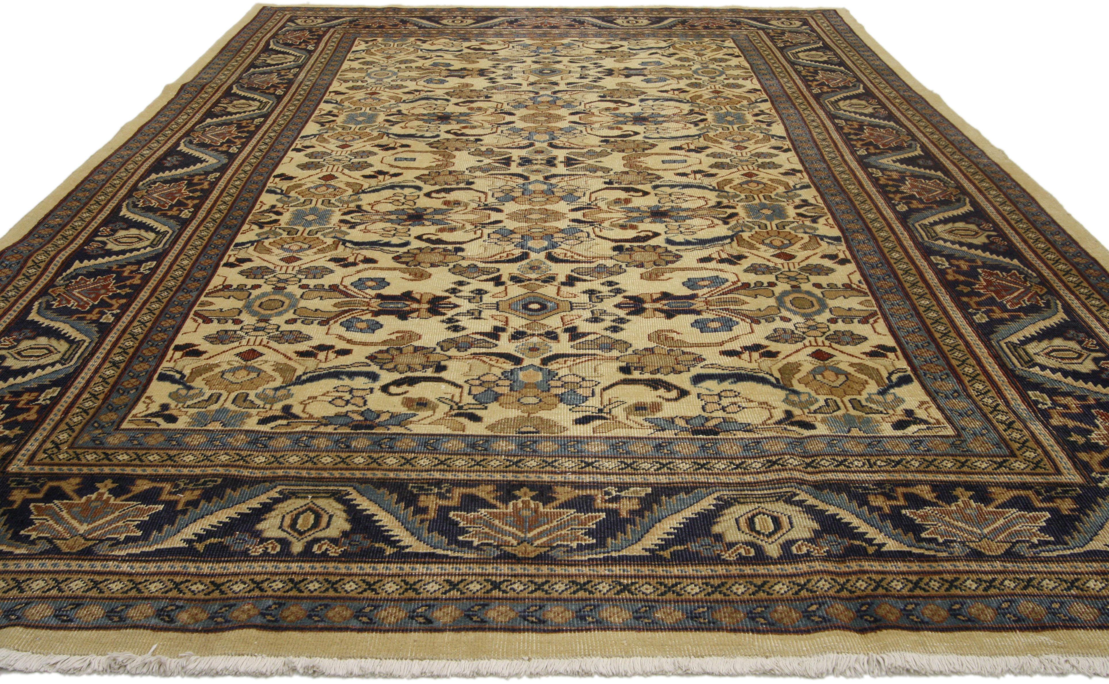 Rustique Tapis persan Mahal vintage en mauvais état avec style artisanal rustique en vente