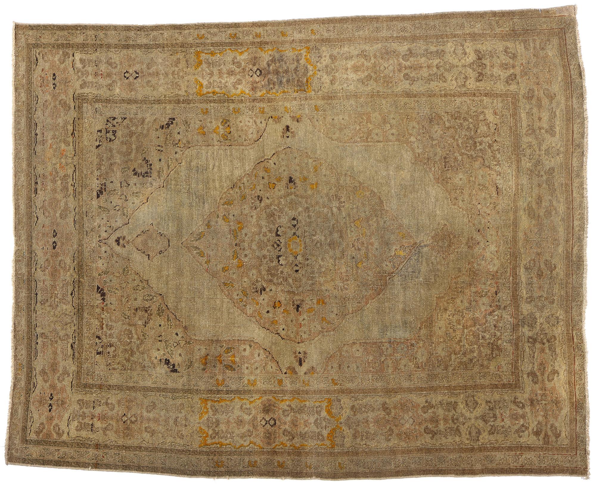 Tappeto persiano Tabriz vintage invecchiato in vendita 3