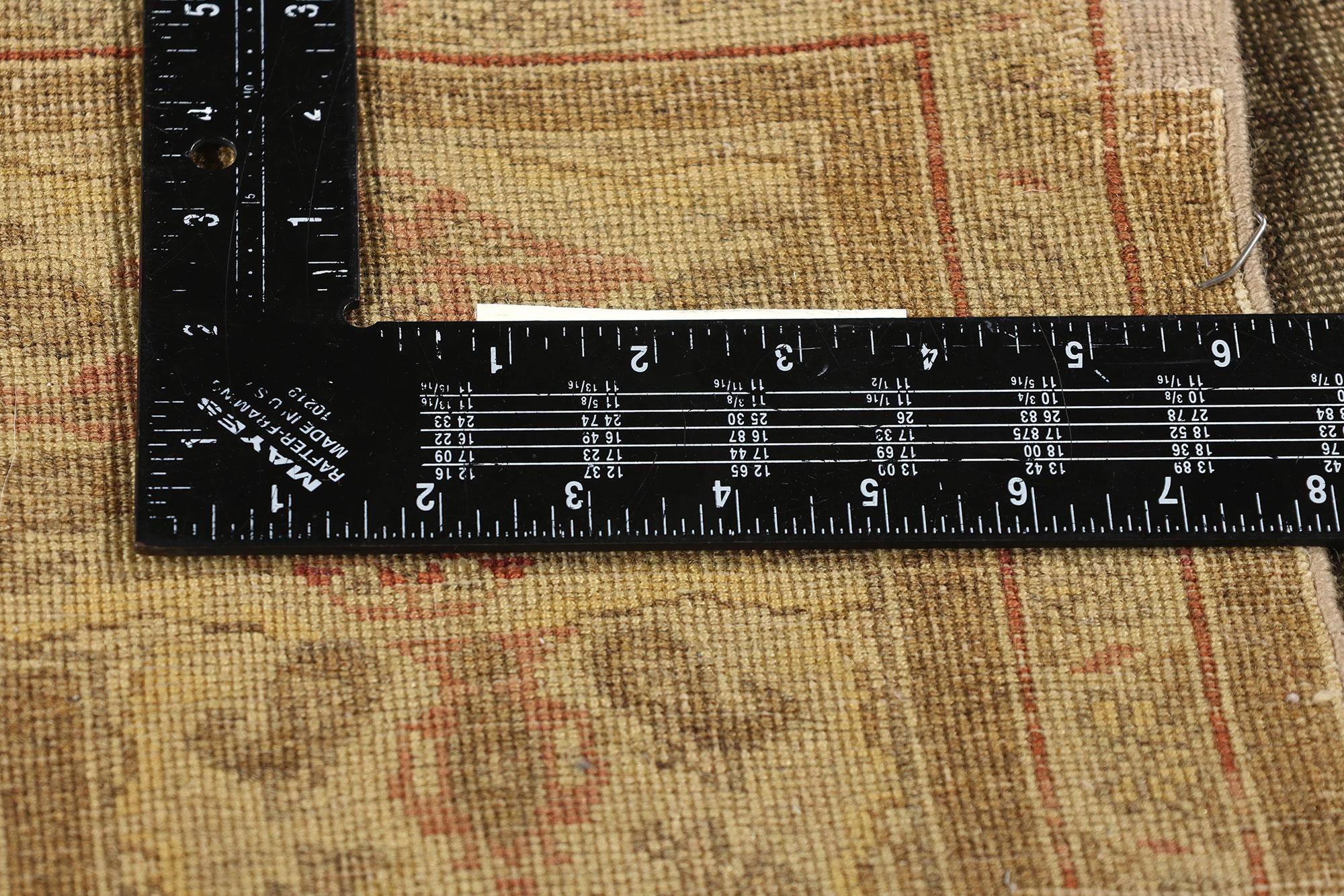 XX secolo Tappeto persiano Tabriz vintage invecchiato in vendita