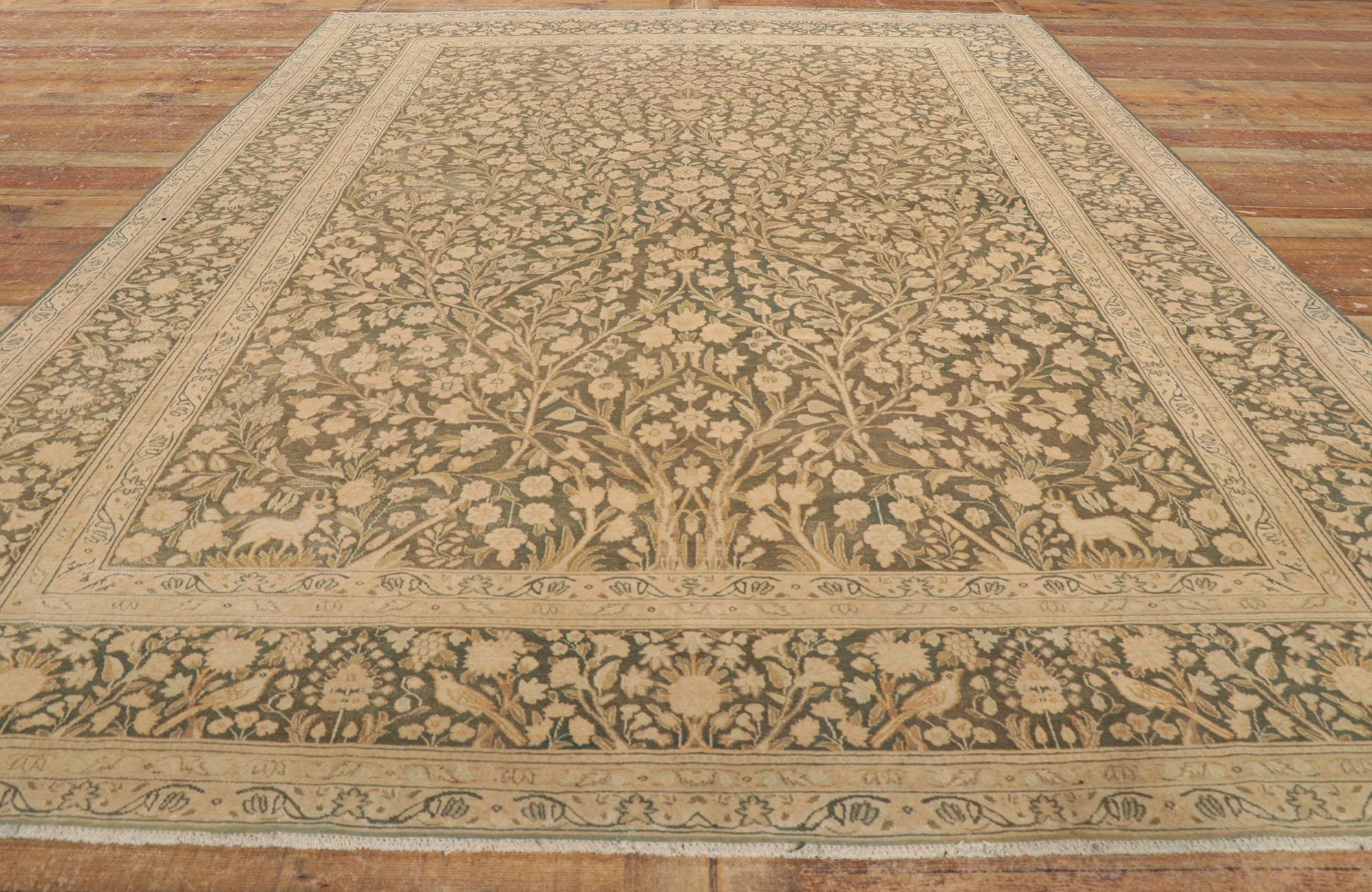 Persischer Täbris-Teppich im Vintage-Stil im Used-Look, Biophiles Design trifft auf Jugendstil im Angebot 2