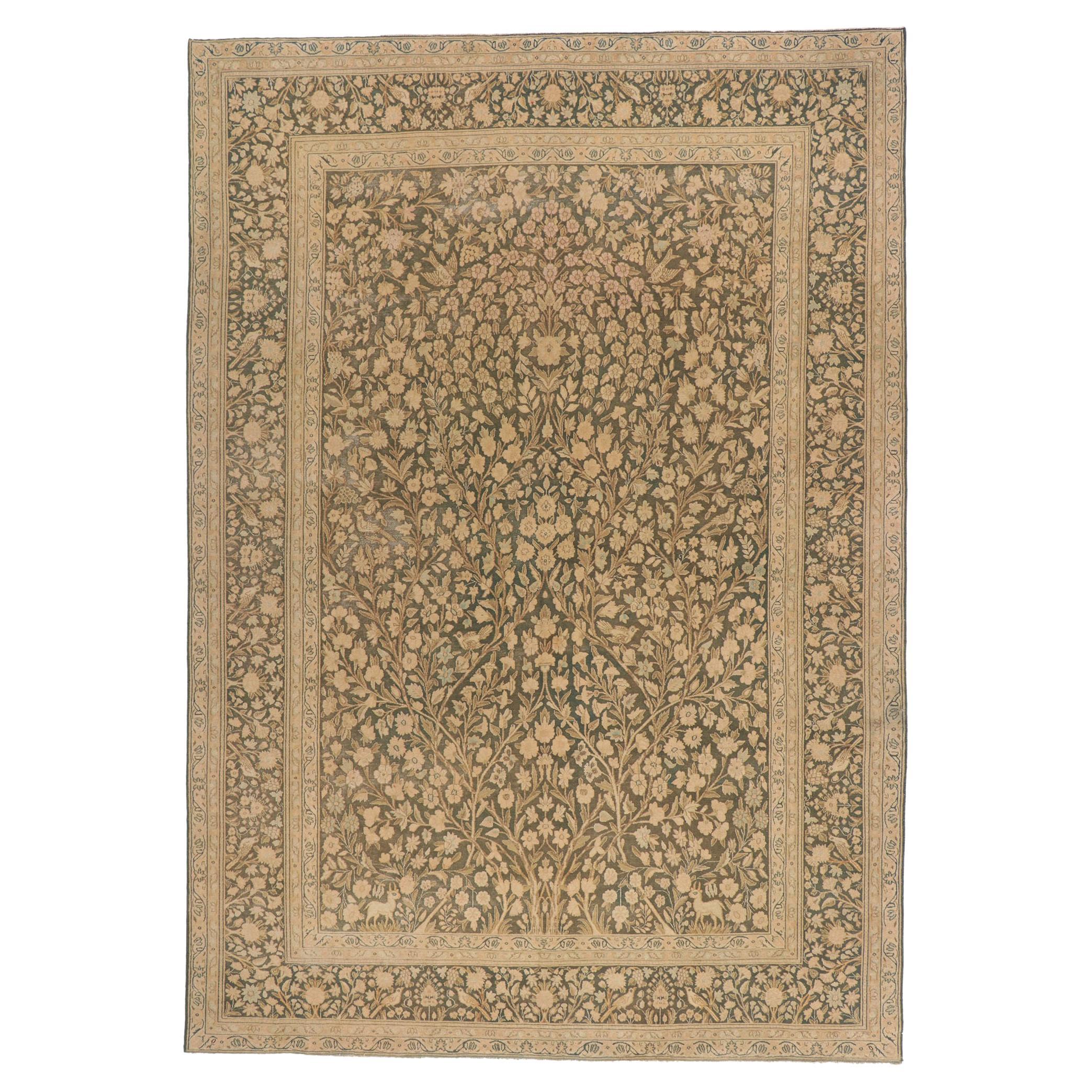 Persischer Täbris-Teppich im Vintage-Stil im Used-Look, Biophiles Design trifft auf Jugendstil