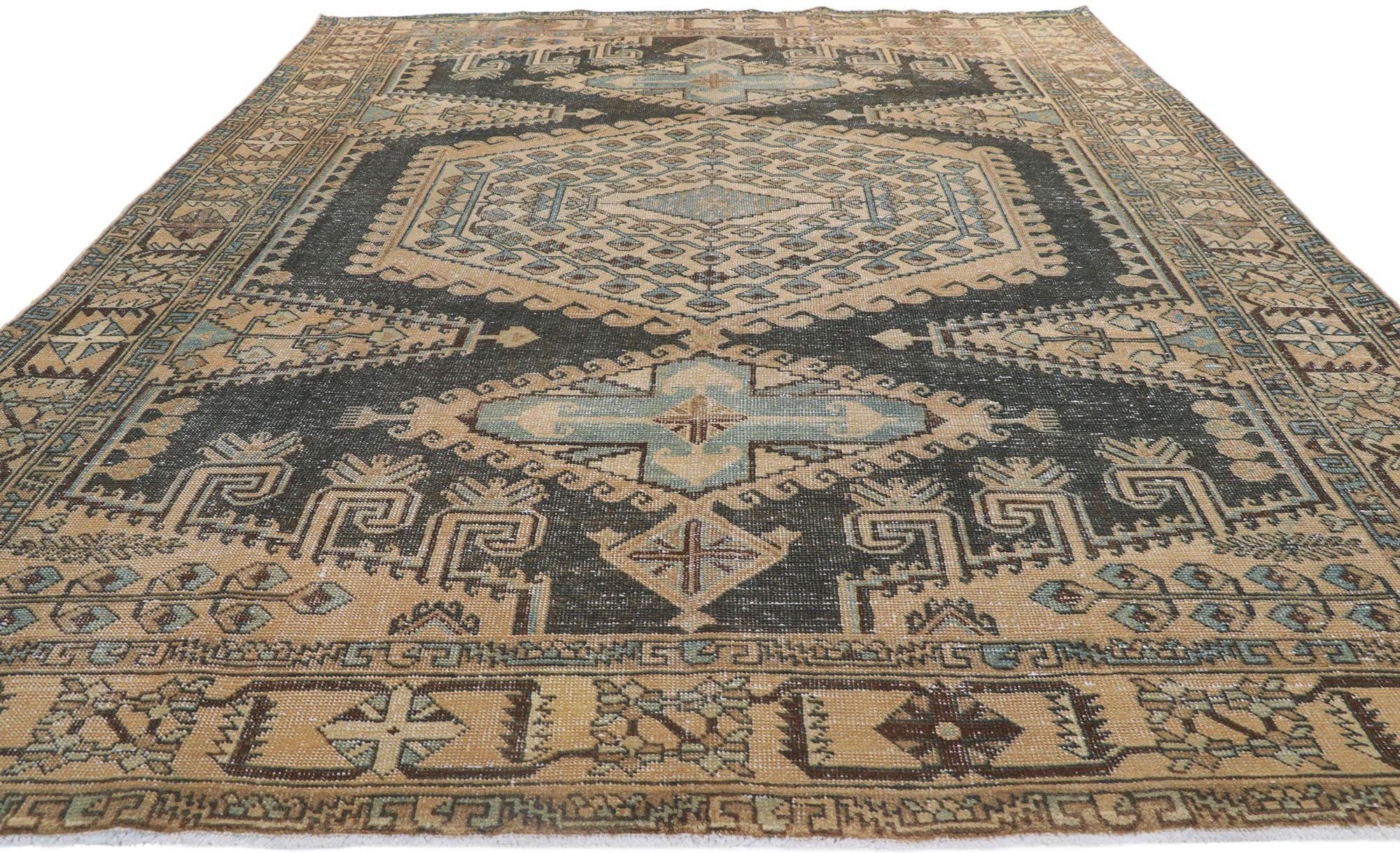 Persischer Viss-Teppich im Used-Look im Vintage-Stil (Rustikal) im Angebot