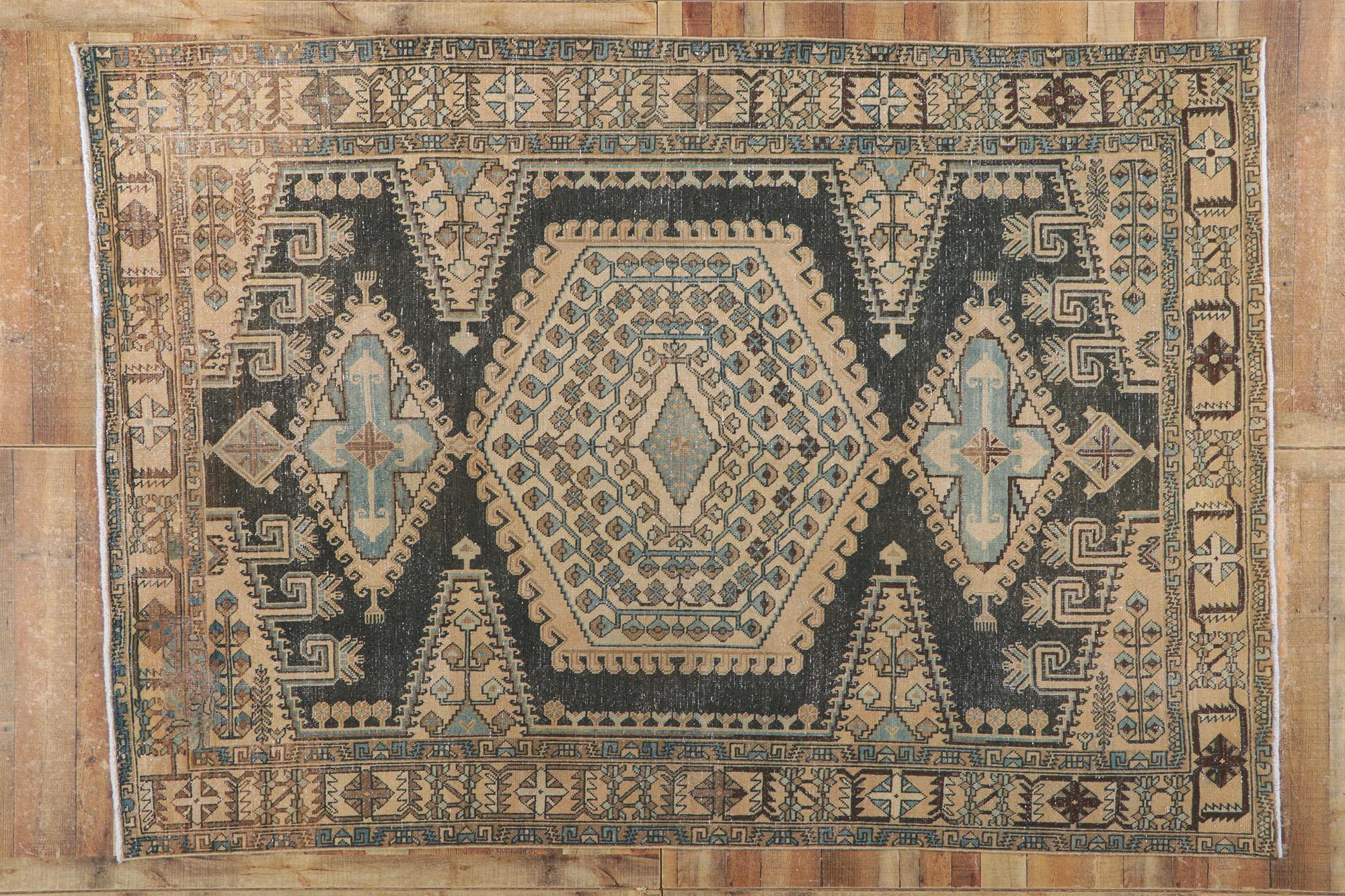 Persischer Viss-Teppich im Used-Look im Vintage-Stil im Angebot 1