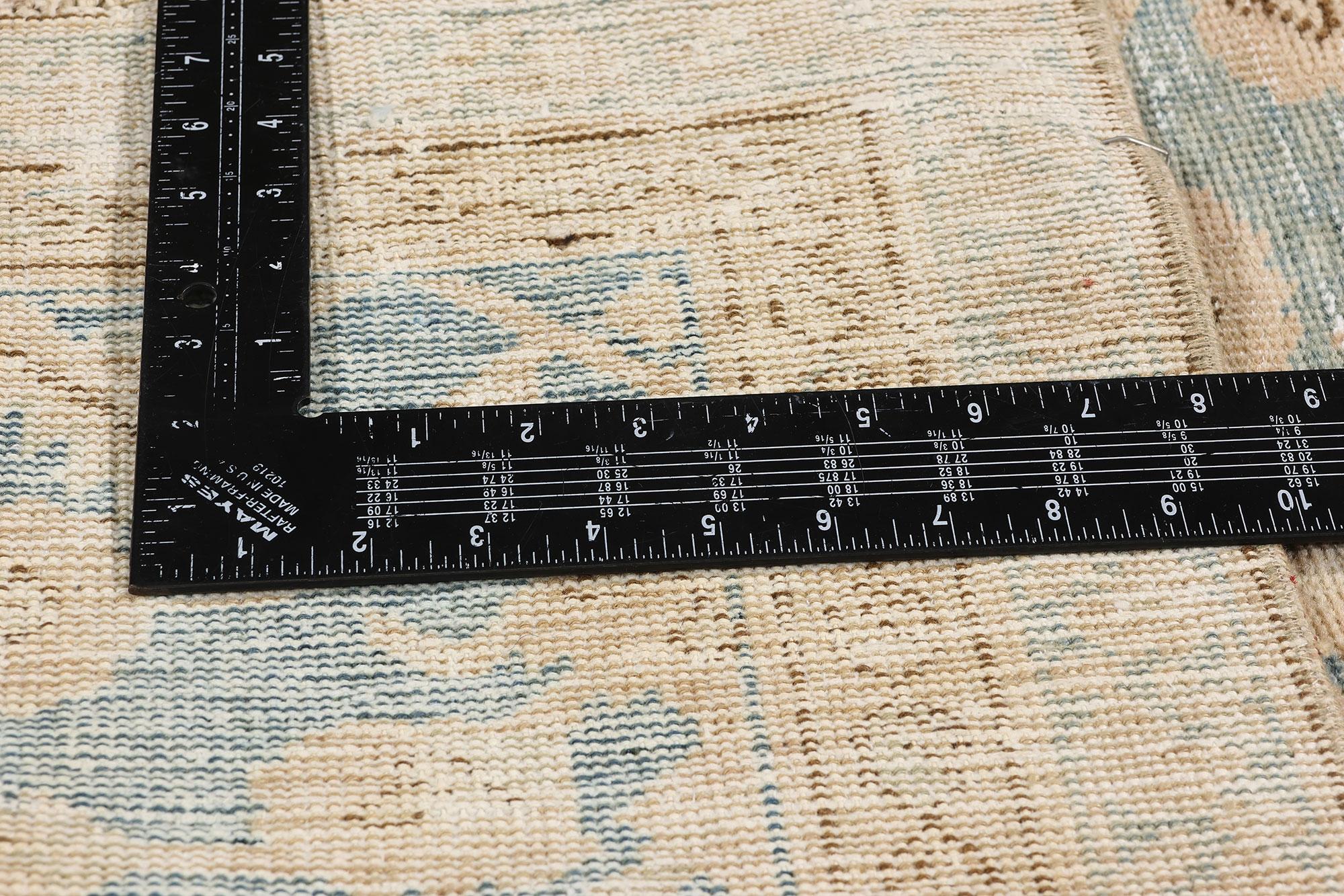Weichblauer persischer Malayer-Teppich-Läufer im Vintage-Stil im Used-Look (20. Jahrhundert) im Angebot