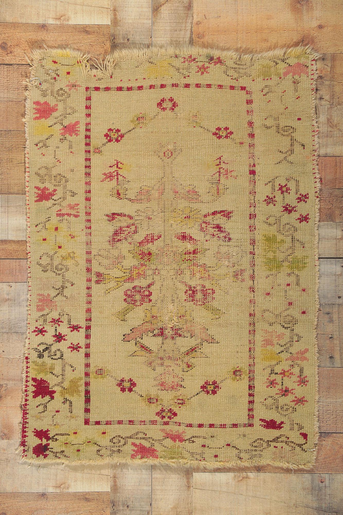 Distressed Vintage Turkish Oushak Accent Rug, Worn-In Farmhouse Chic For Sale 4