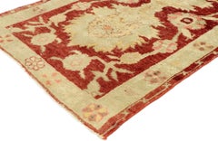 Tappeto Oushak turco vintage invecchiato