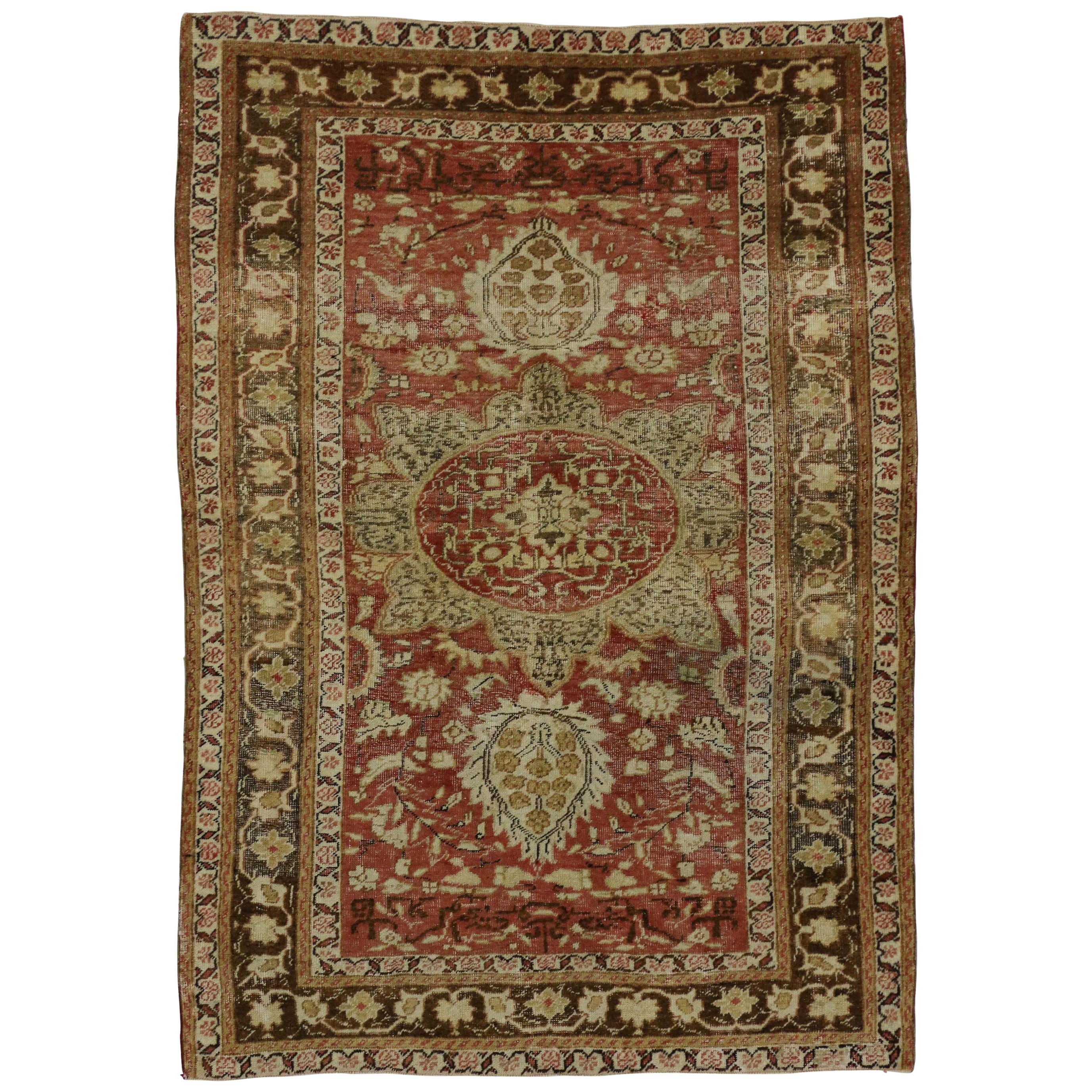 Türkischer Oushak-Teppich im Vintage-Stil im handwerklichen Stil, Eingangs- oder Foyer-Teppich, im Used-Stil