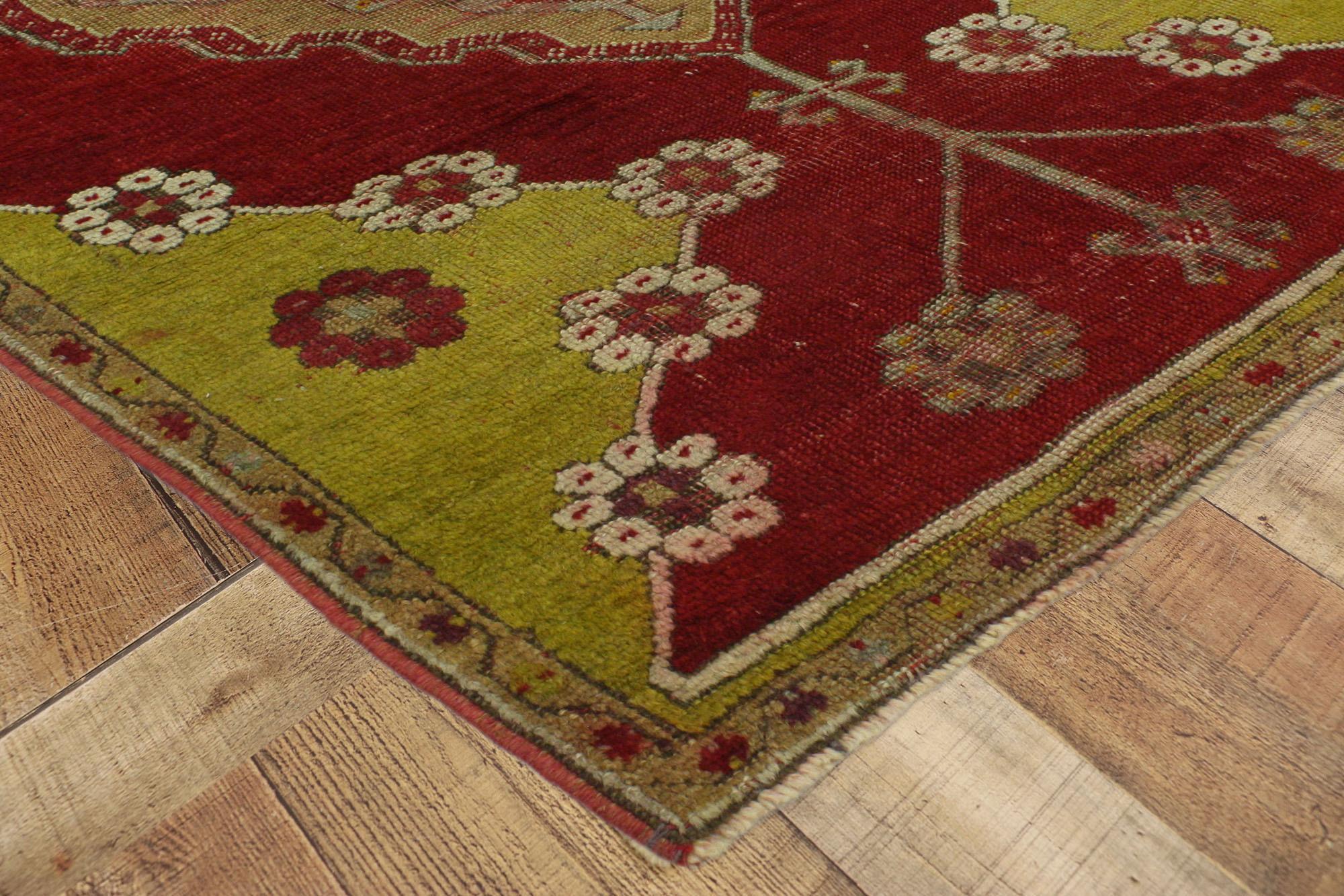 Tappeto Oushak turco degli anni '40 con stile moderno in vendita 1