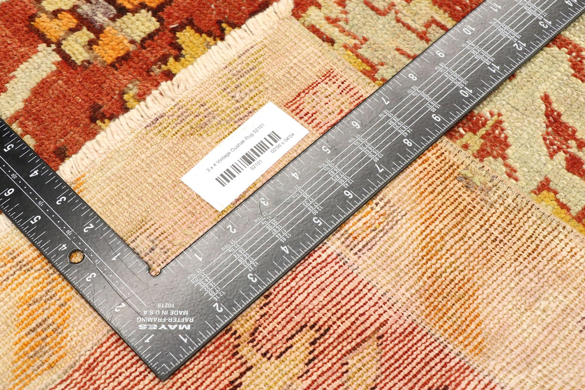 Alfombra Oushak Turca Vintage Desgastada de Estilo Moderno Rústico Noroccidental en Desgastado estado para la venta en Dallas, TX