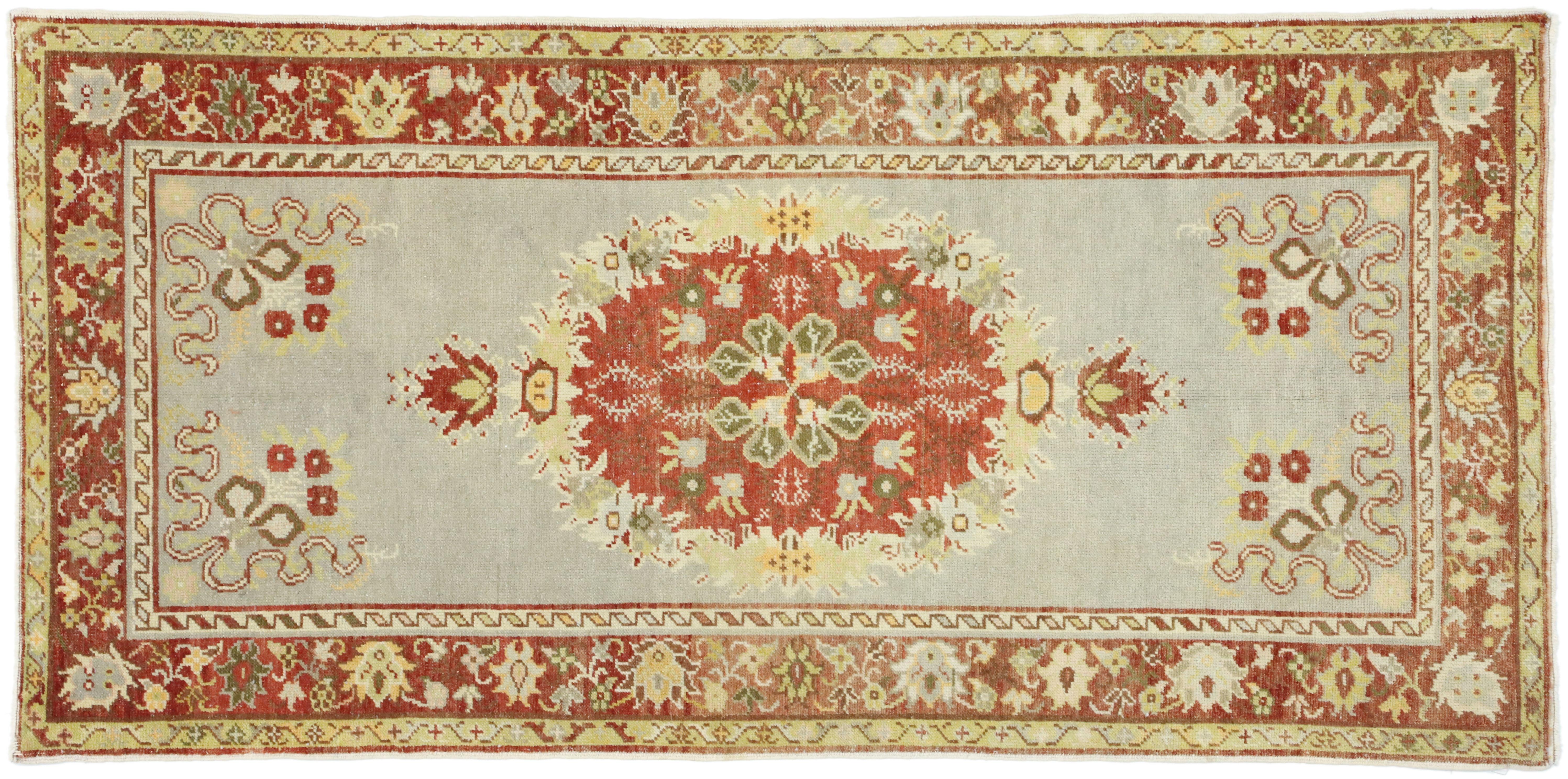 Distressed Vintage Turkish Oushak Rug with Romantic Rustic Georgian Style For Sale 3