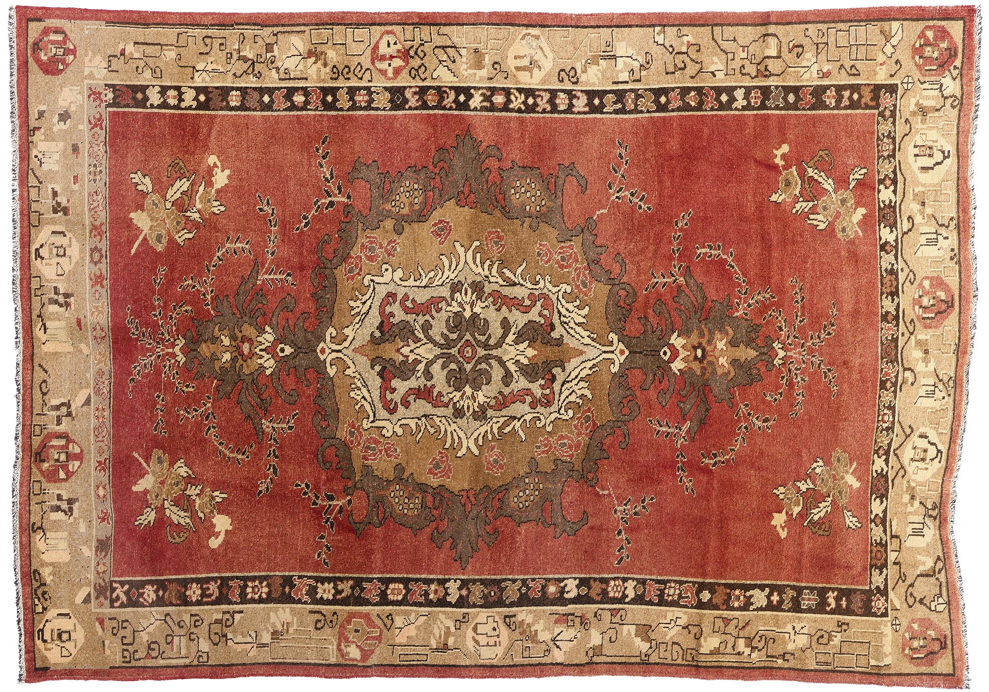 1960's Turkish Oushak Carpet with Traditional Style For Sale 10