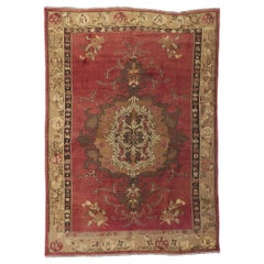 Türkischer Oushak-Teppich im Vintage-Stil im rustikalen, handwerklichen Stil, im Used-Stil