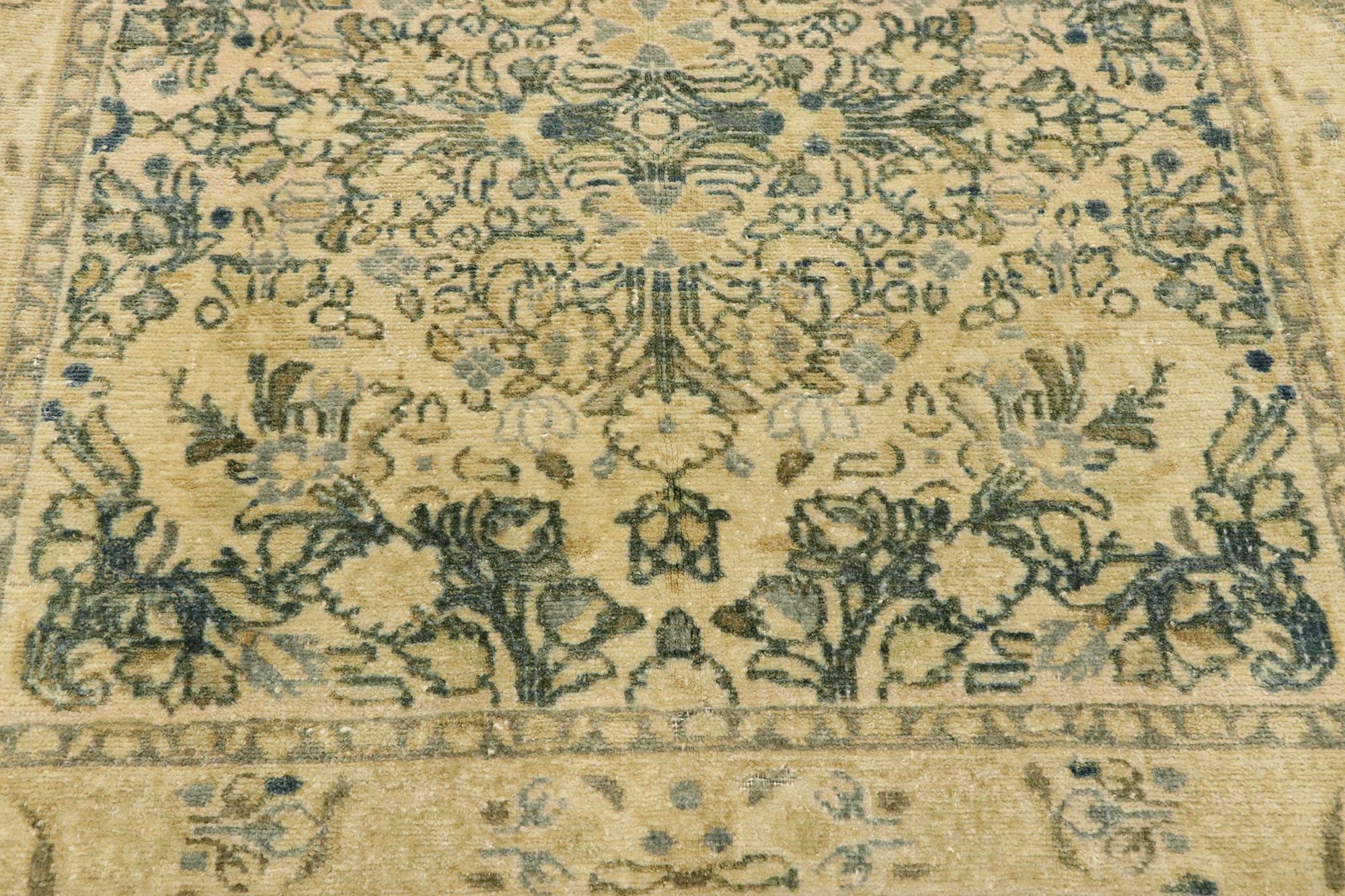 Distressed Vintage Turkish Oushak Rug with Rustic Cotswold English Manor Style In Distressed Condition For Sale In Dallas, TX
