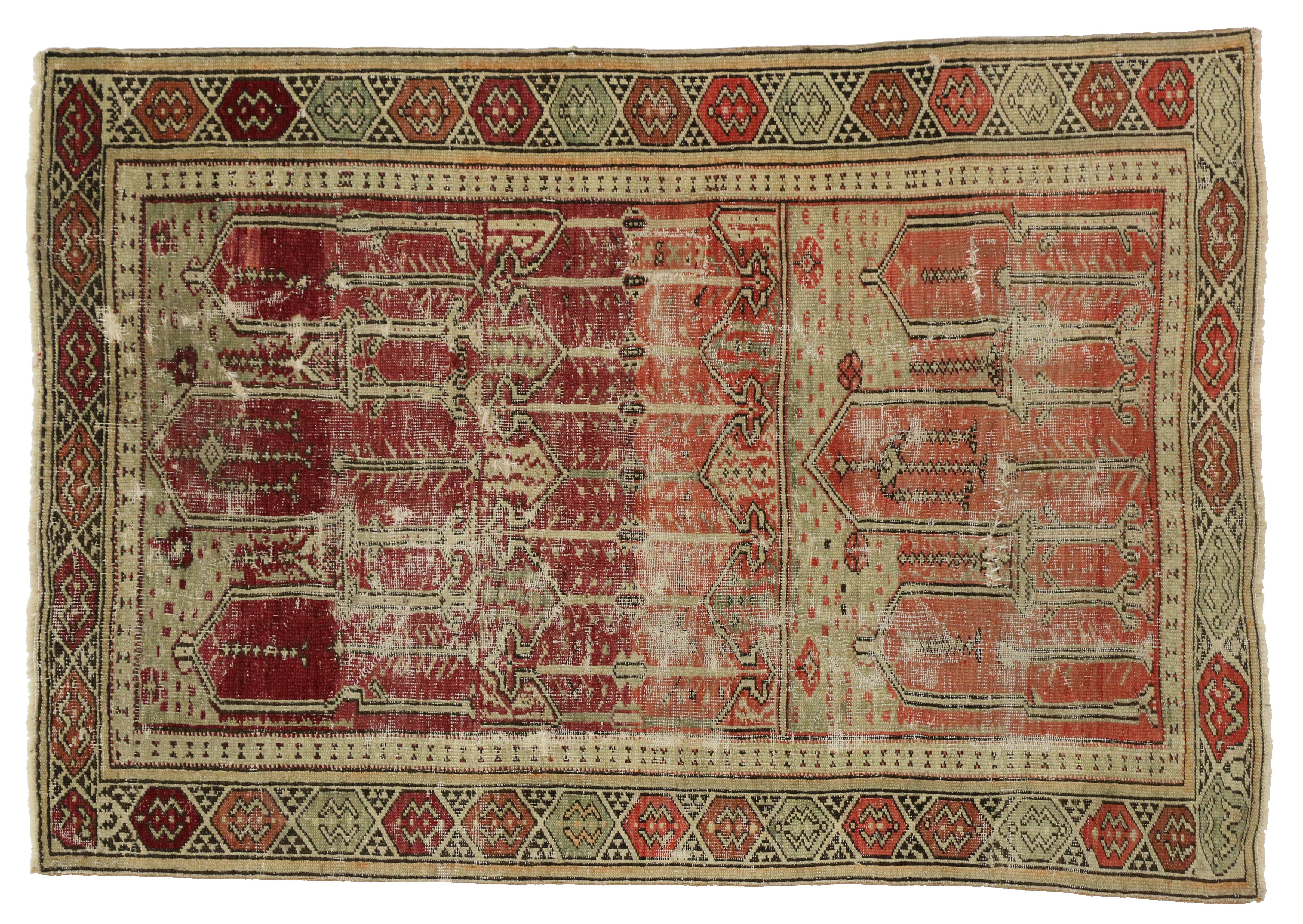 Distressed Vintage Turkish Oushak Rug with Rustic Style In Distressed Condition For Sale In Dallas, TX