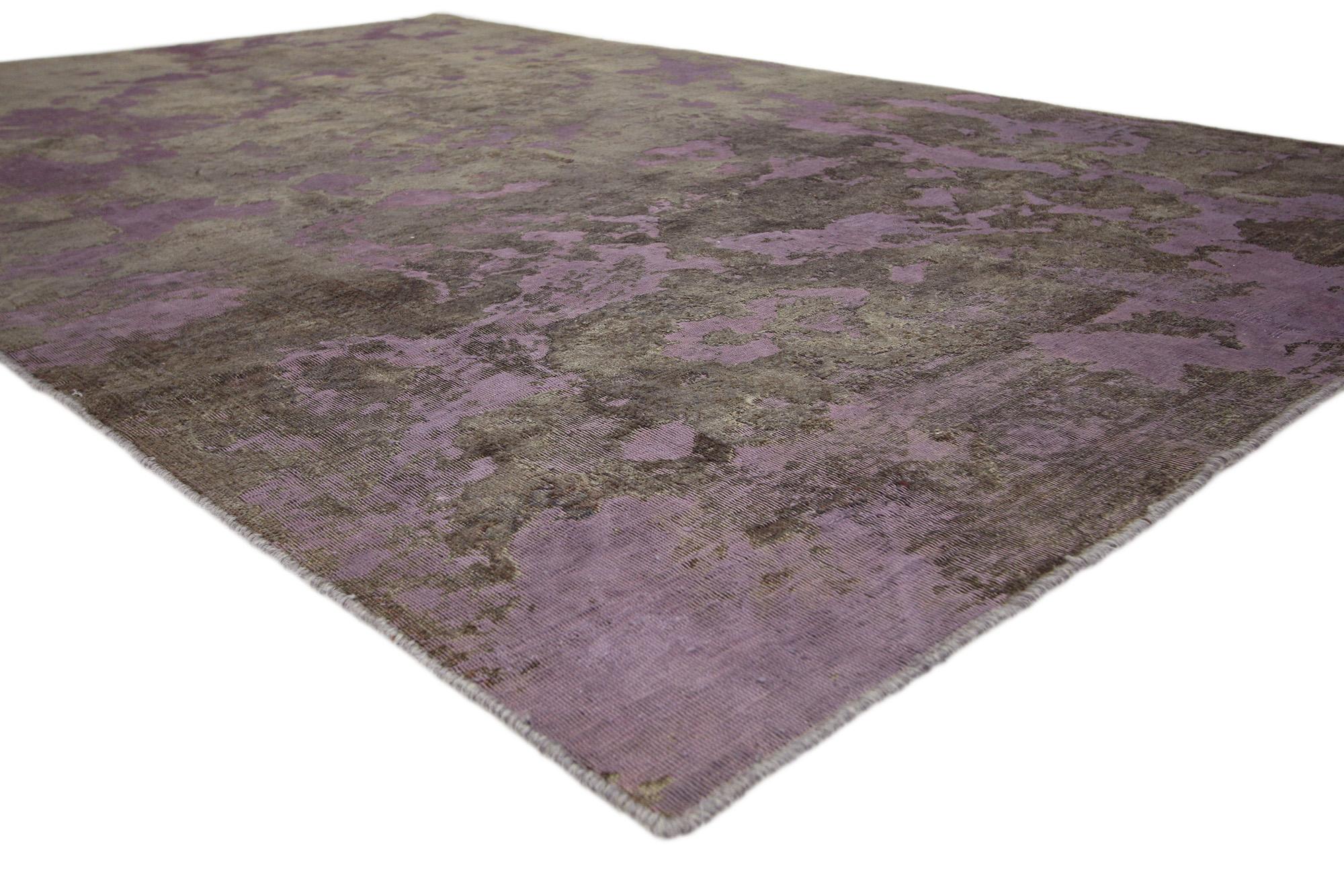 60627 Vintage Turkish Overdyed Rug, 06'03 x 09'09.
Get ready to be waltzed off your feet as Industrial Chic shows off its smooth moves with the softer side of Abstract Expressionism in this hand-knotted wool vintage Turkish overdyed rug. It's not