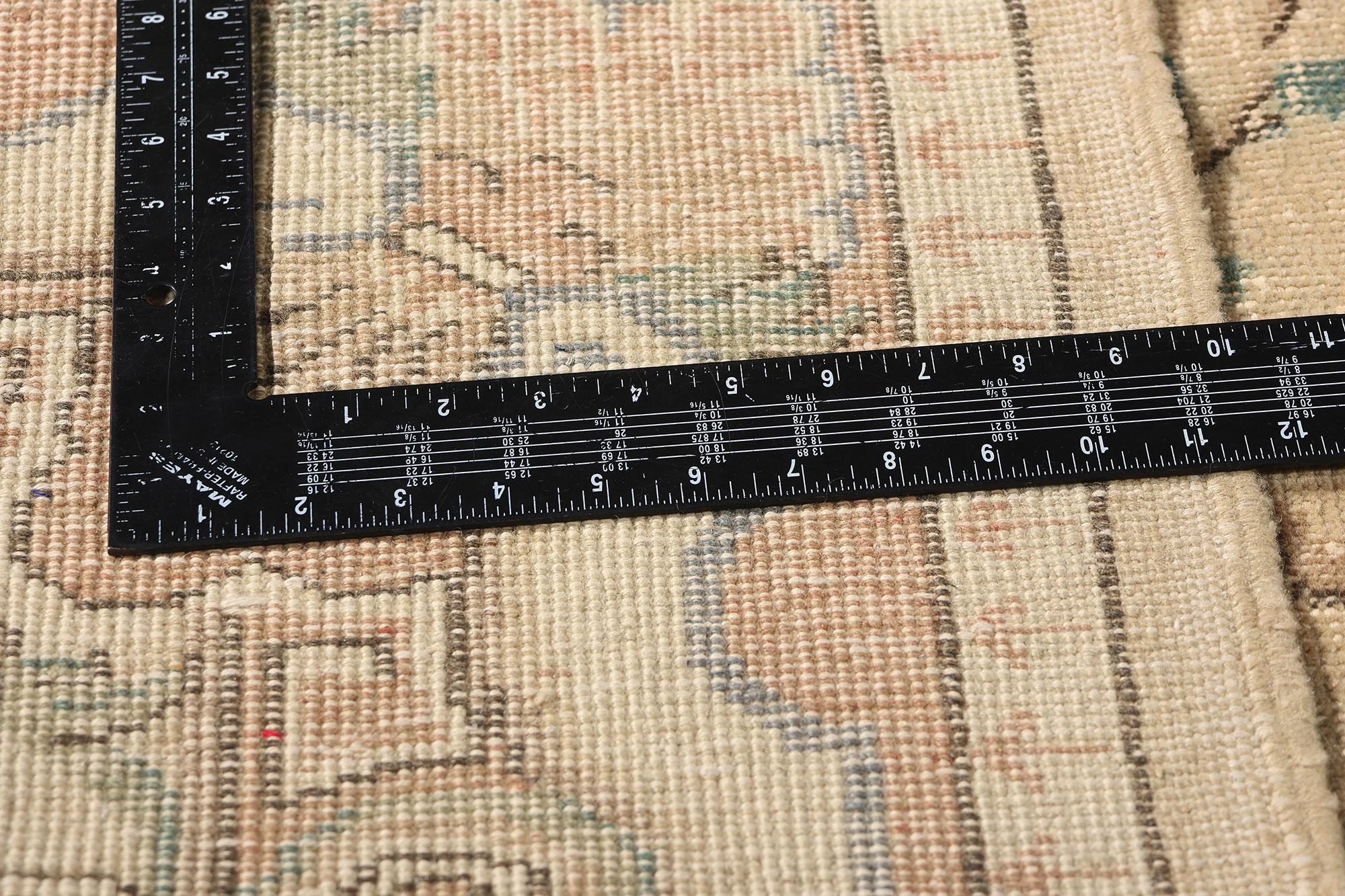 Türkischer Sivas-Teppich aus den 1940er Jahren im traditionellen Stil (20. Jahrhundert) im Angebot