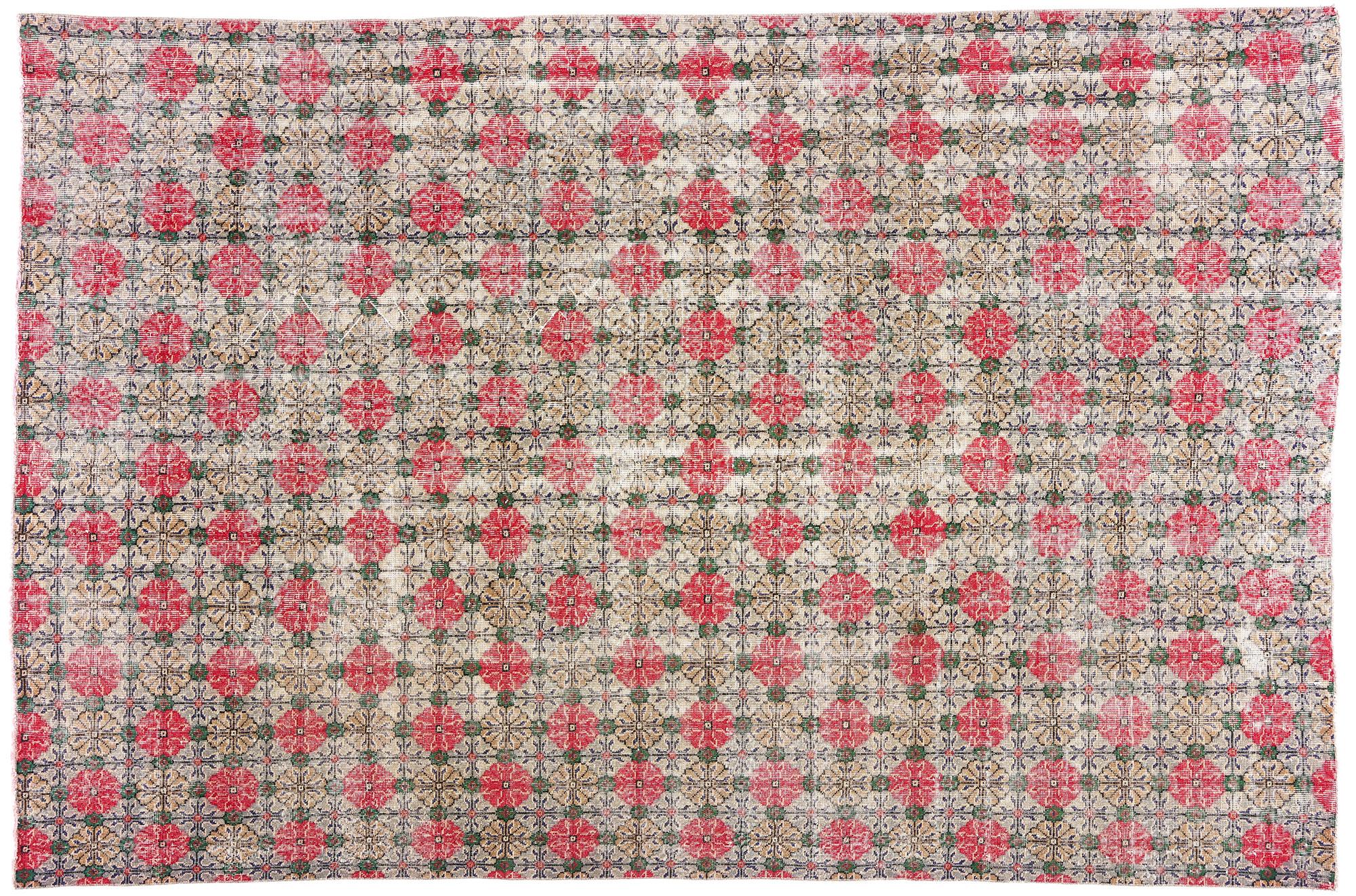 1950's Zeki Muren Distressed Turkish Sivas Rug with Traditional Style en vente 3