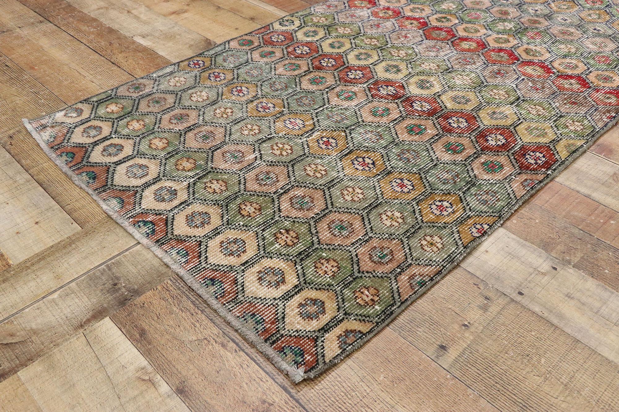 20th Century Distressed Vintage Turkish Sivas Rug with Modern Rustic Bungalow Style For Sale