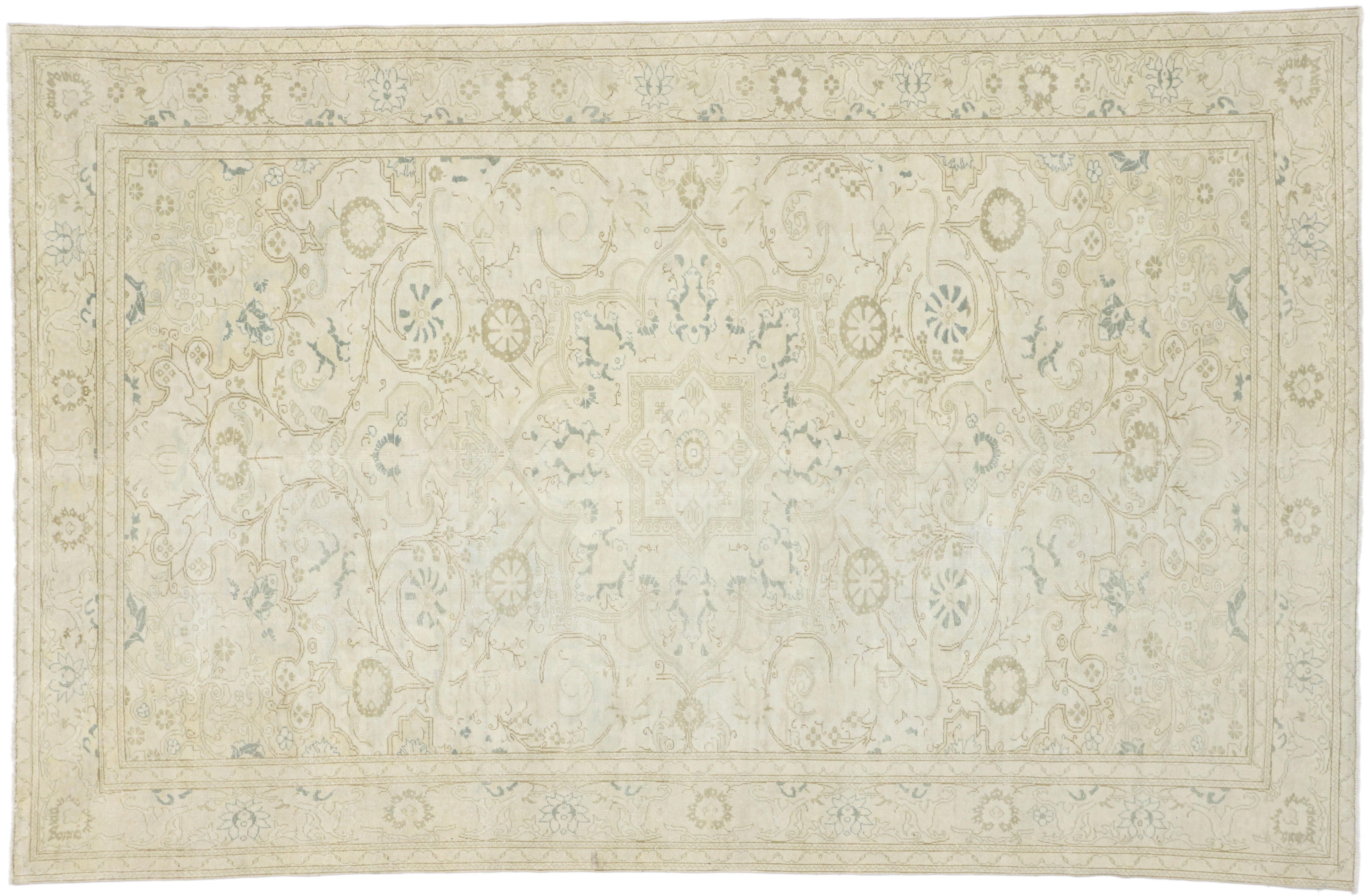 Distressed Vintage Turkish Sivas Rug with Modern Rustic Cotswold Cottage Style 2