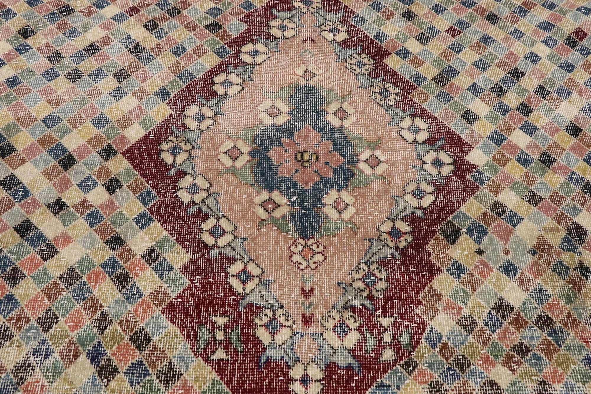 Distressed Vintage Turkish Sivas Rug with Romantic Cubist Style In Distressed Condition For Sale In Dallas, TX