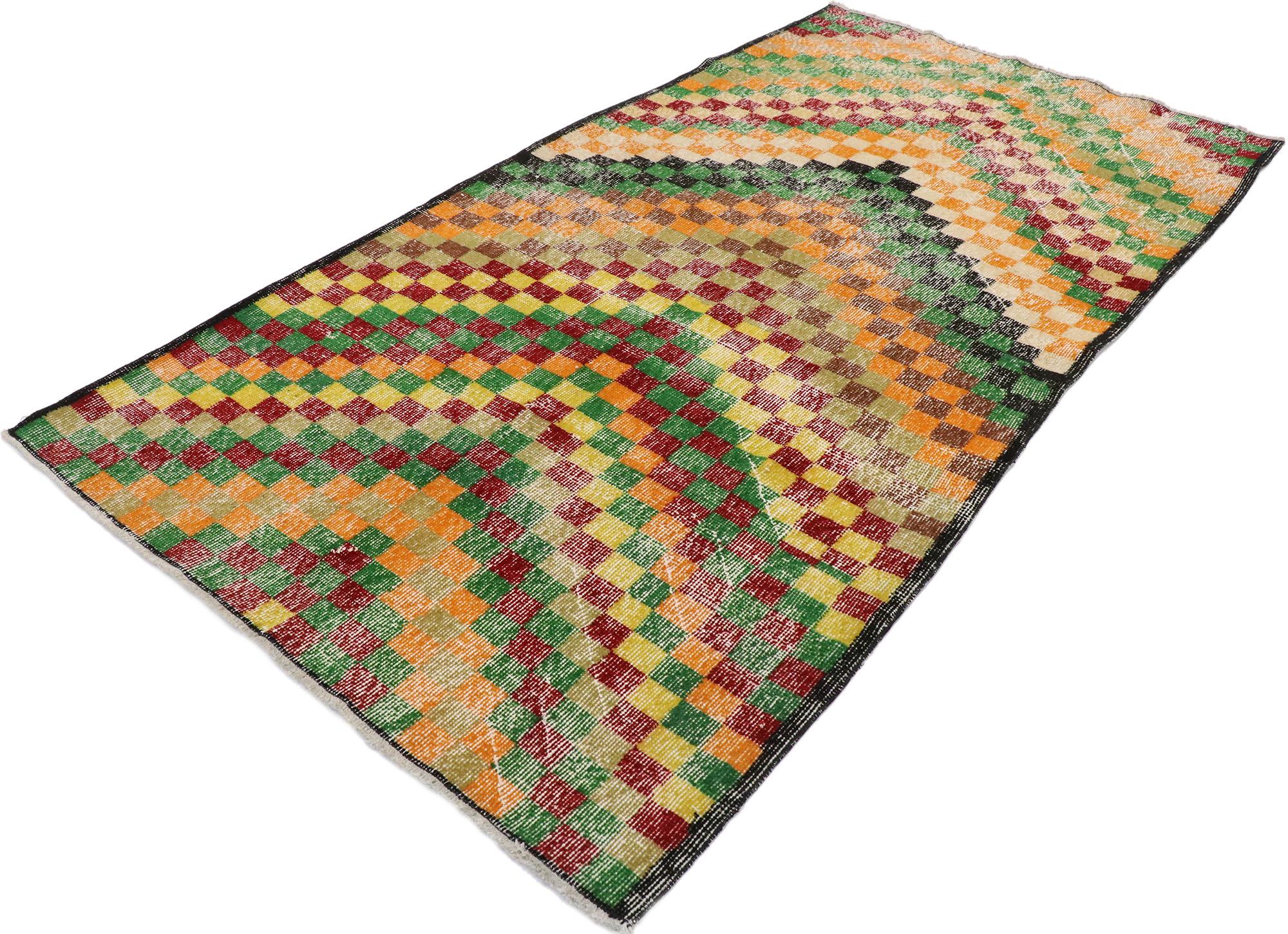 Mid-Century moderno Tappeto Sivas turco d'epoca con stile cubista rustico e moderno di metà secolo in vendita