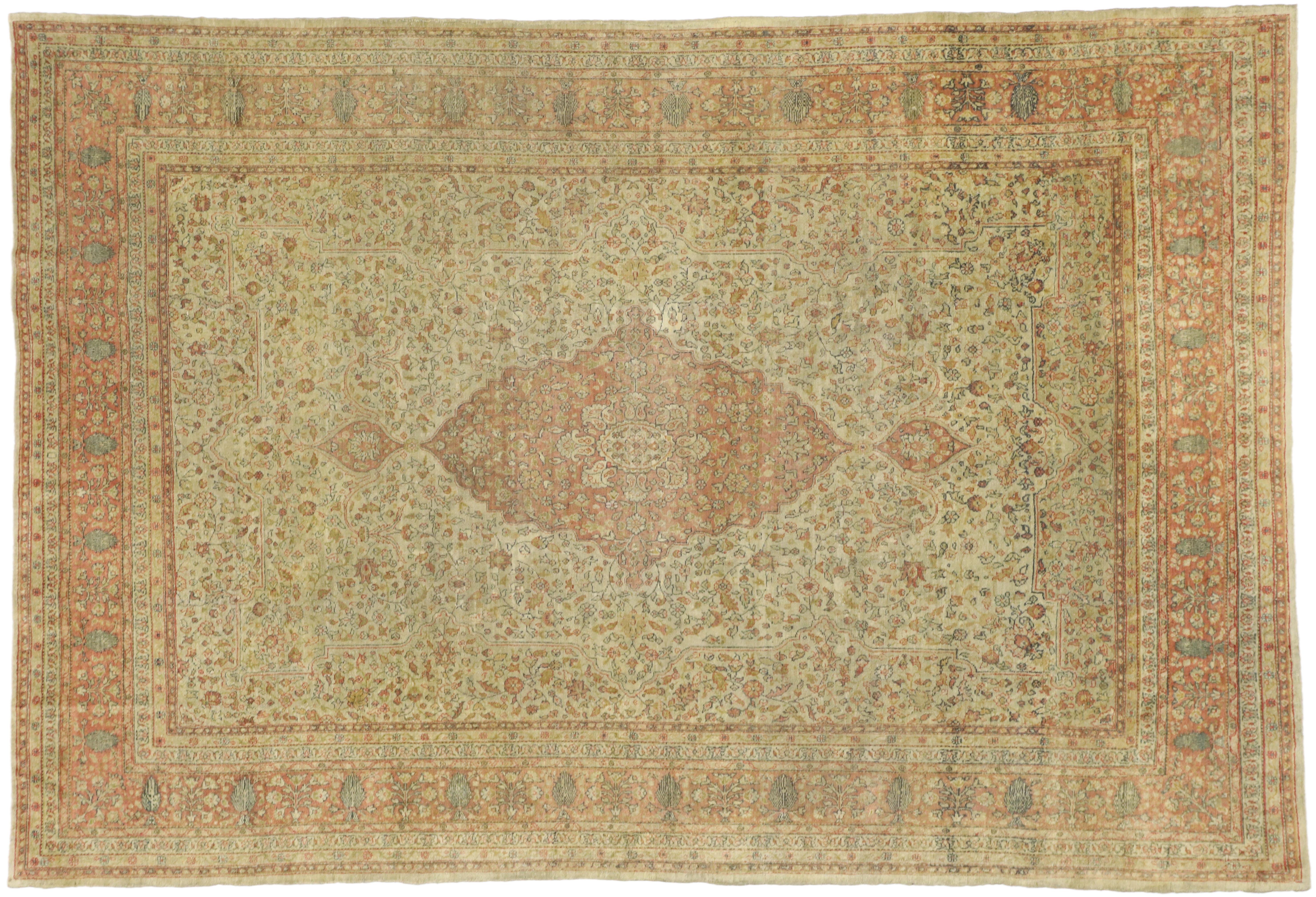 Distressed Vintage Turkish Sivas Rug with Rustic Northwestern Artisan Style For Sale 3