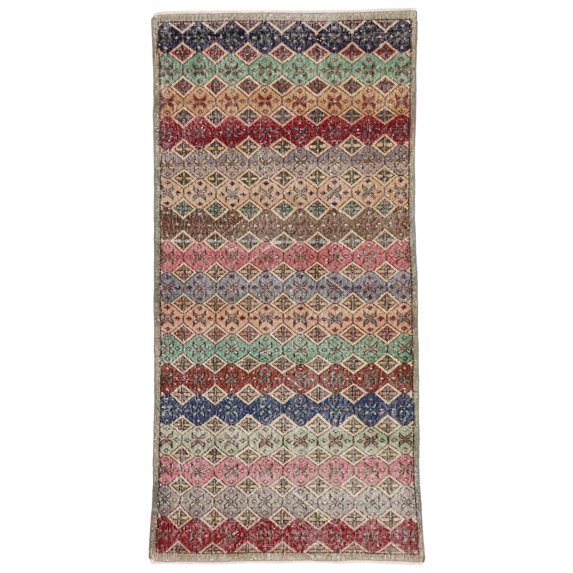 Türkischer Sivas-Teppich im Vintage-Stil im rustikalen, postmodernen Stil, im Used-Stil