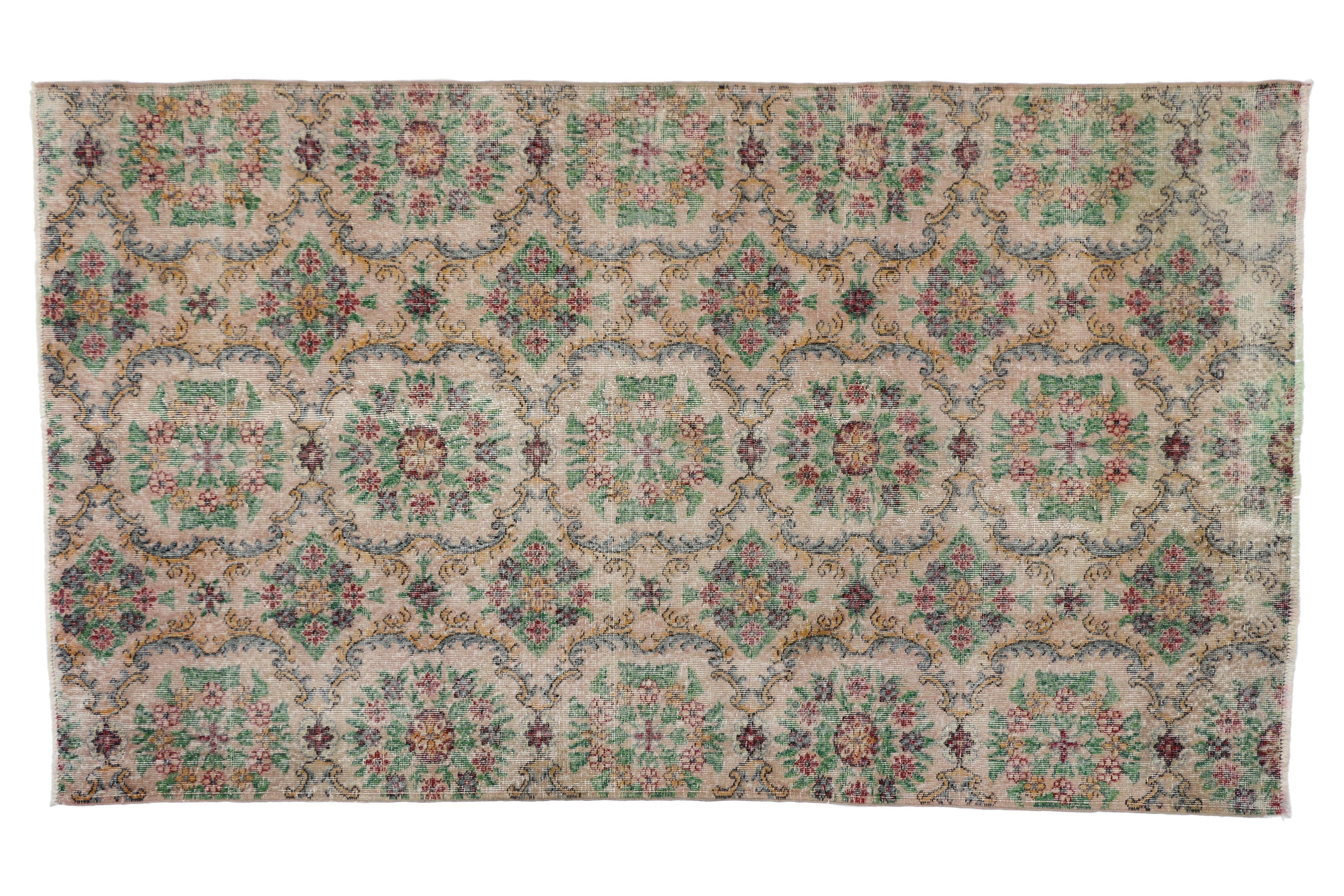 Distressed Vintage Turkish Sivas Rug with Swedish Country Farmhouse Style In Distressed Condition For Sale In Dallas, TX