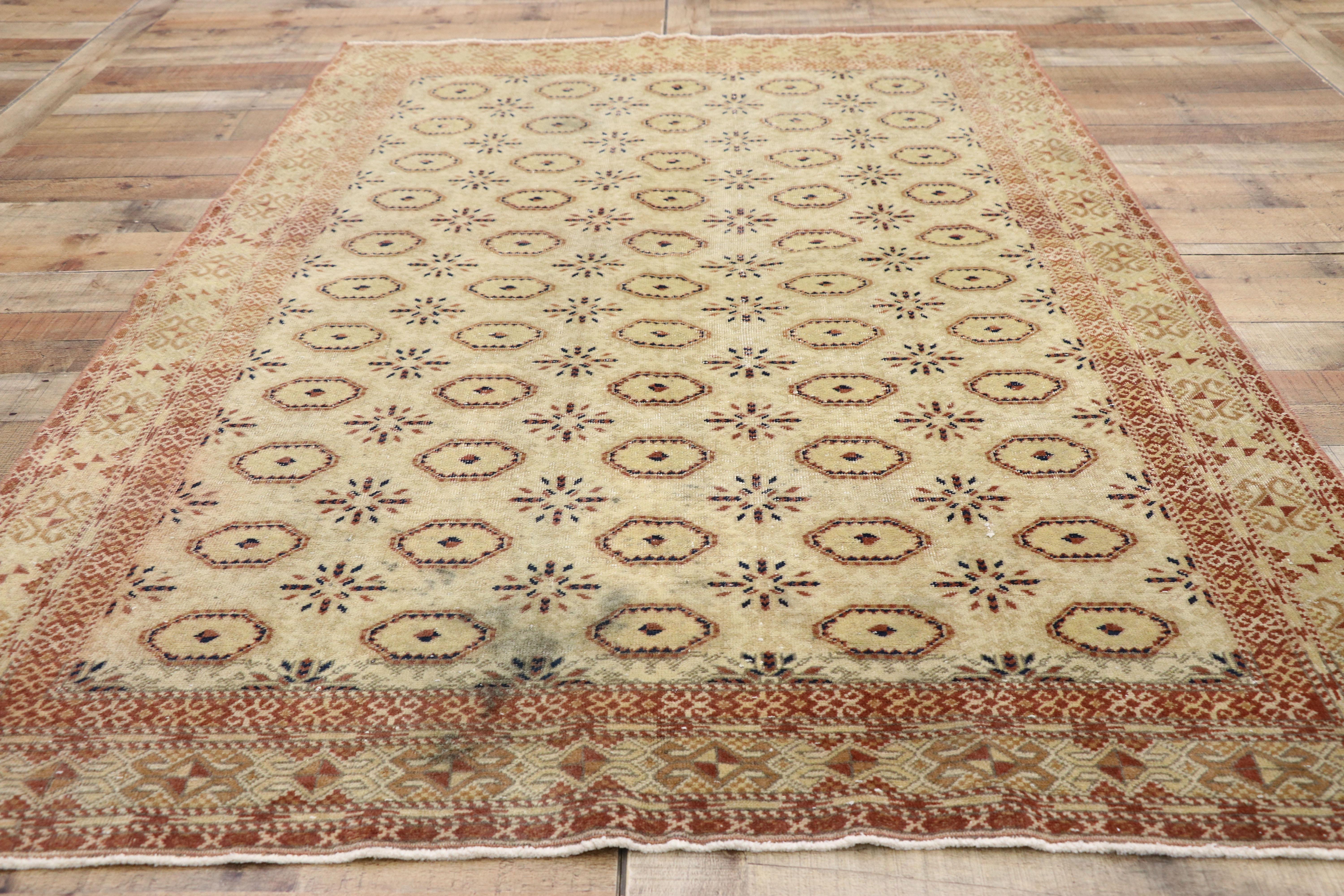 Gealterter türkischer Sivas-Teppich mit turkmenischem Design und edwardianischem Stil (20. Jahrhundert) im Angebot