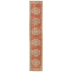 Tapis de couloir Sivas turc vintage vieilli avec style artisanal romantique du nord-ouest