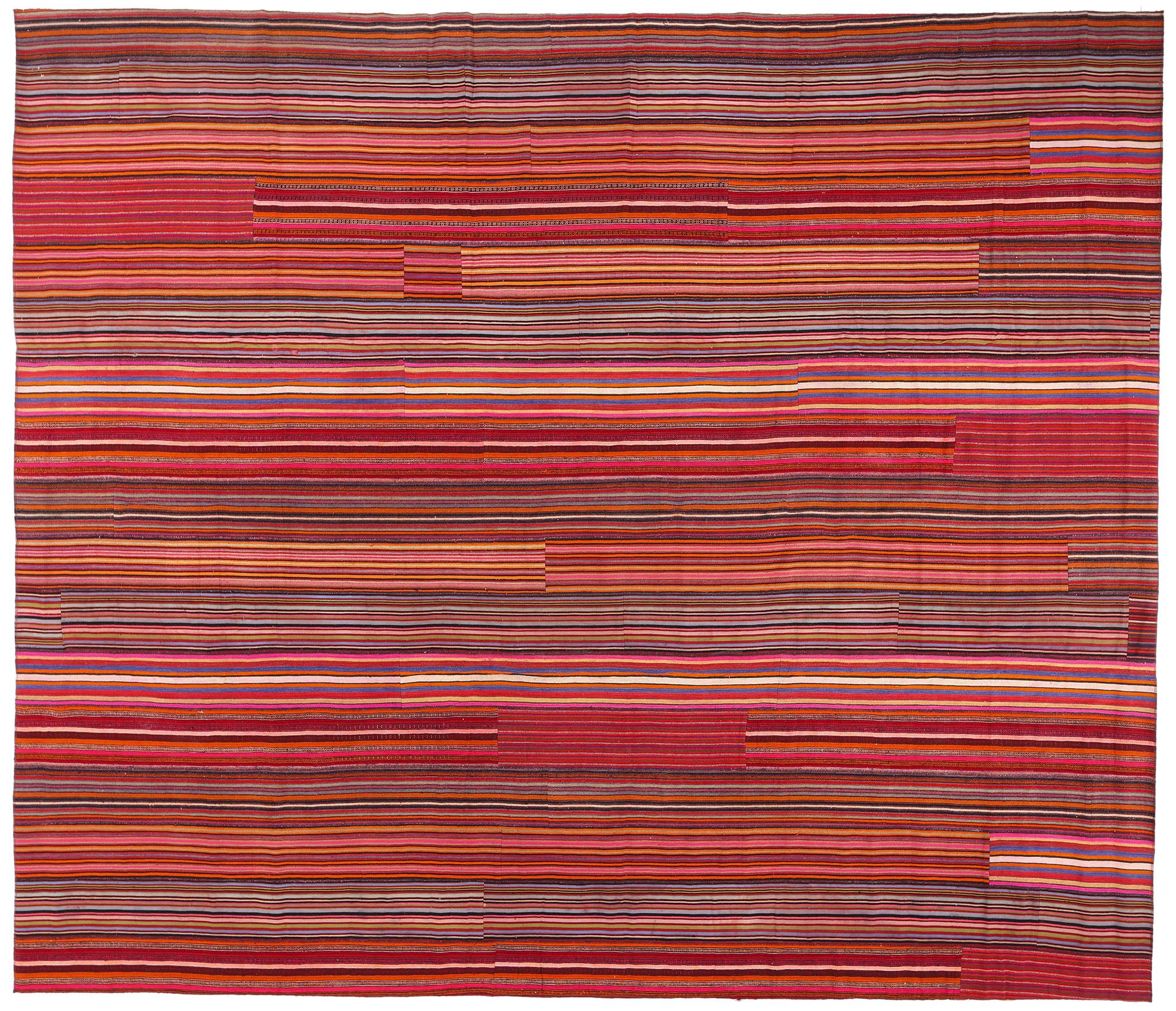 Tappeto turco Rug & Kilim a righe degli anni '60 con stile moderno e rustico Cabine in vendita 3