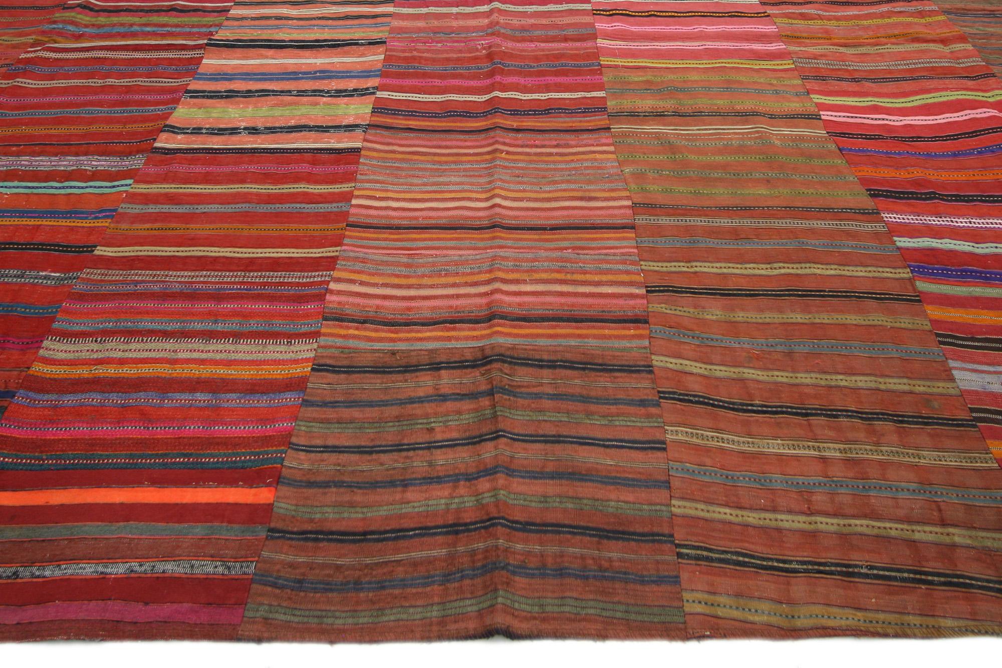 1950's Turkish Striped Kilim Rug with Modern Rustic Style In Distressed Condition For Sale In Dallas, TX