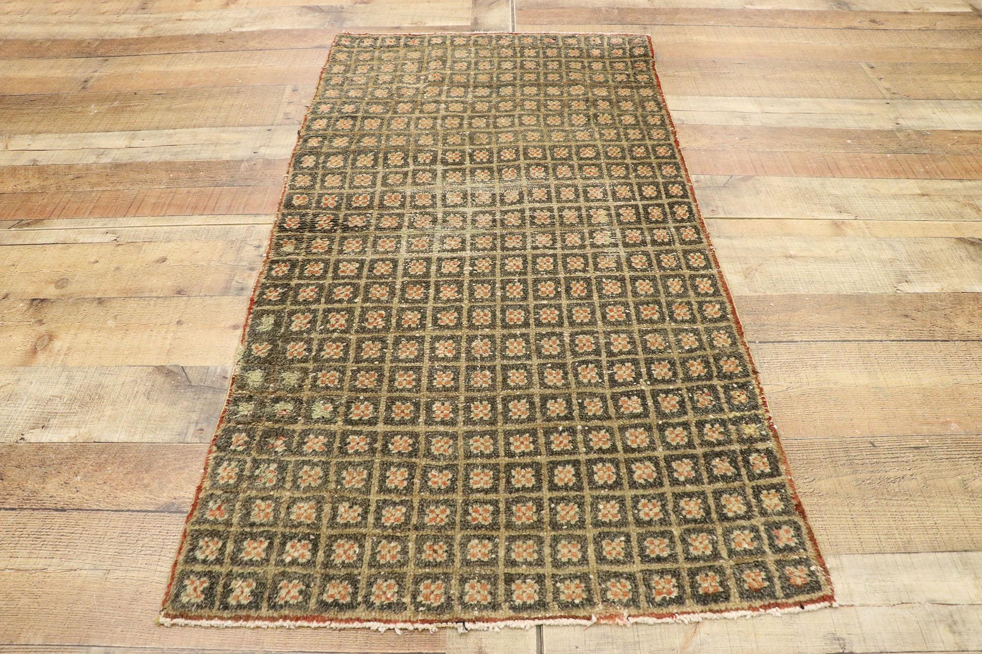 Distressed Vintage Turkish Tulu Accent Rug with Mid-Century Modern Cubist Style For Sale 1