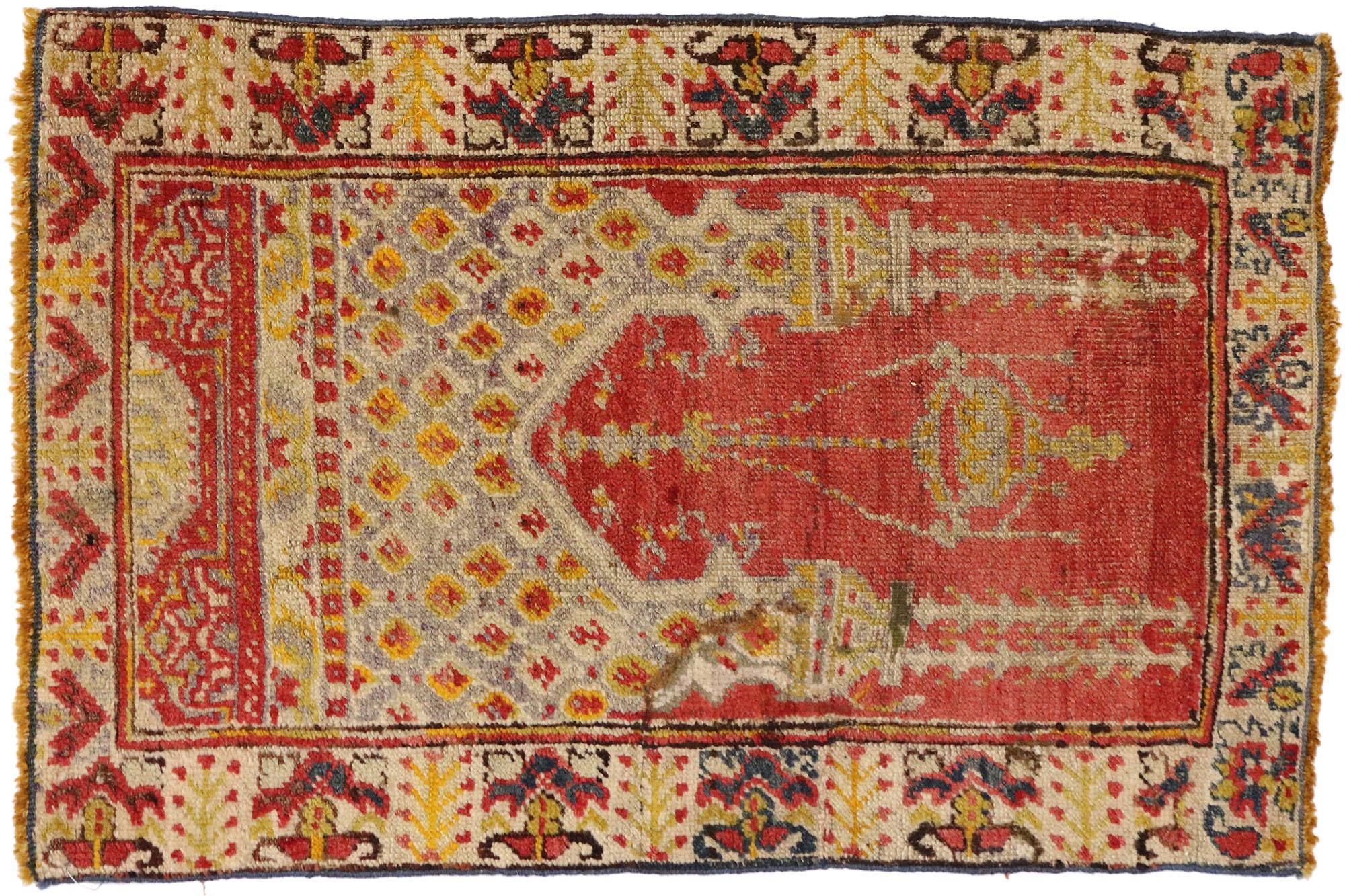 Distressed Vintage Turkish Yastik Oushak Rug, Turkish Prayer Rug For Sale 2