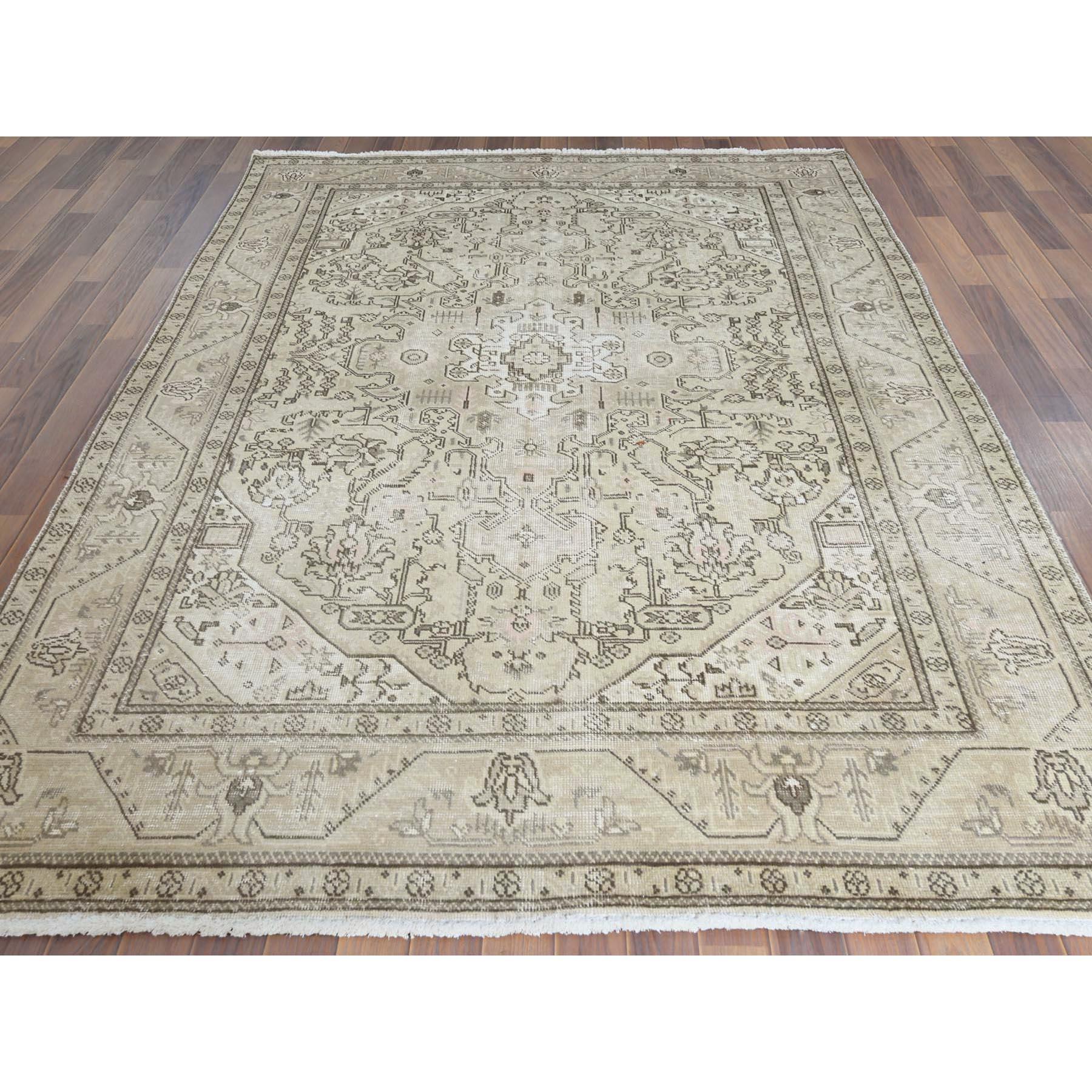 Alfombra anudada a mano Tabriz Persa de Lana Desgastada Marfil Vintage Lavado Blanco Turco en venta