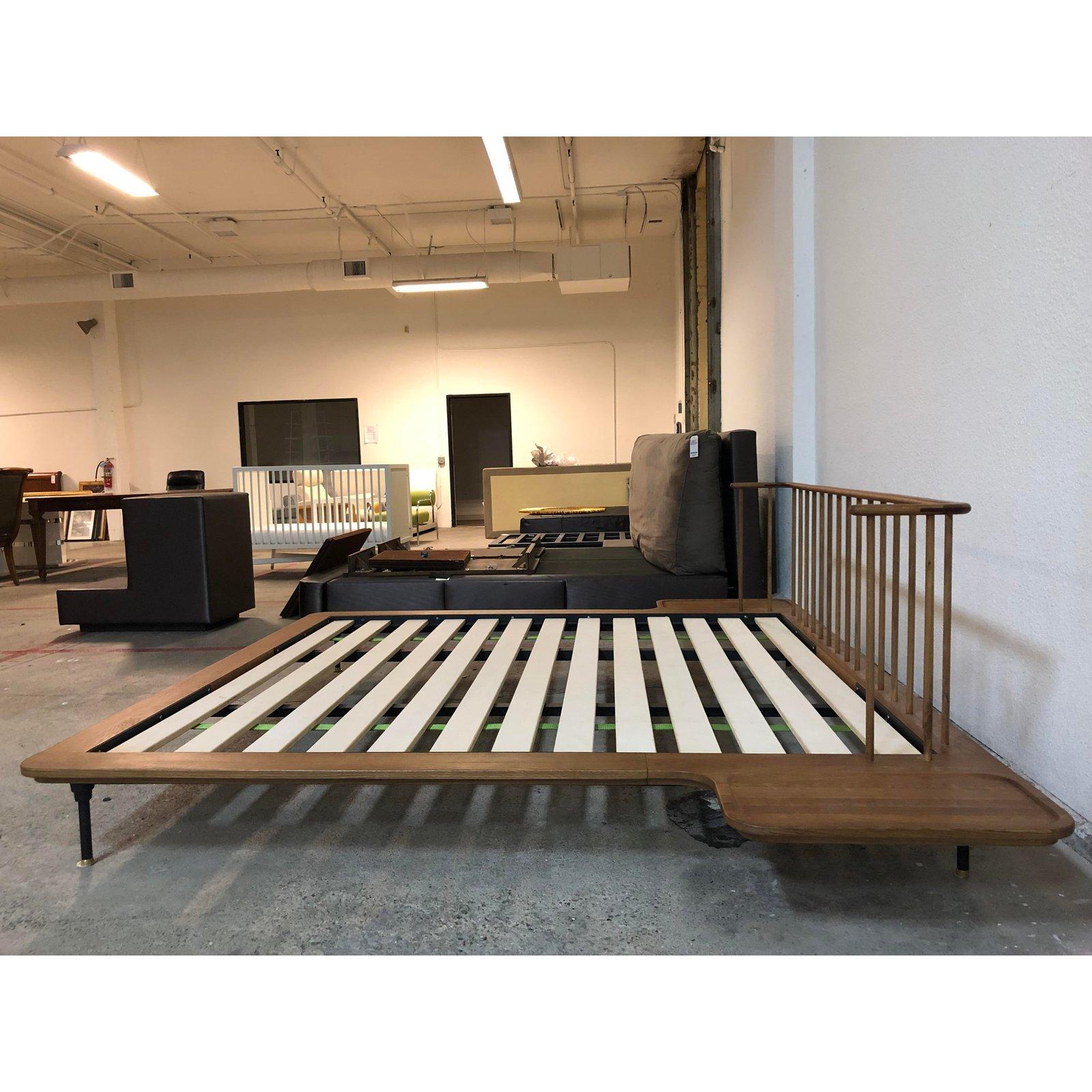 District Eight Distrikt Bed, an Eastern King For Sale 4