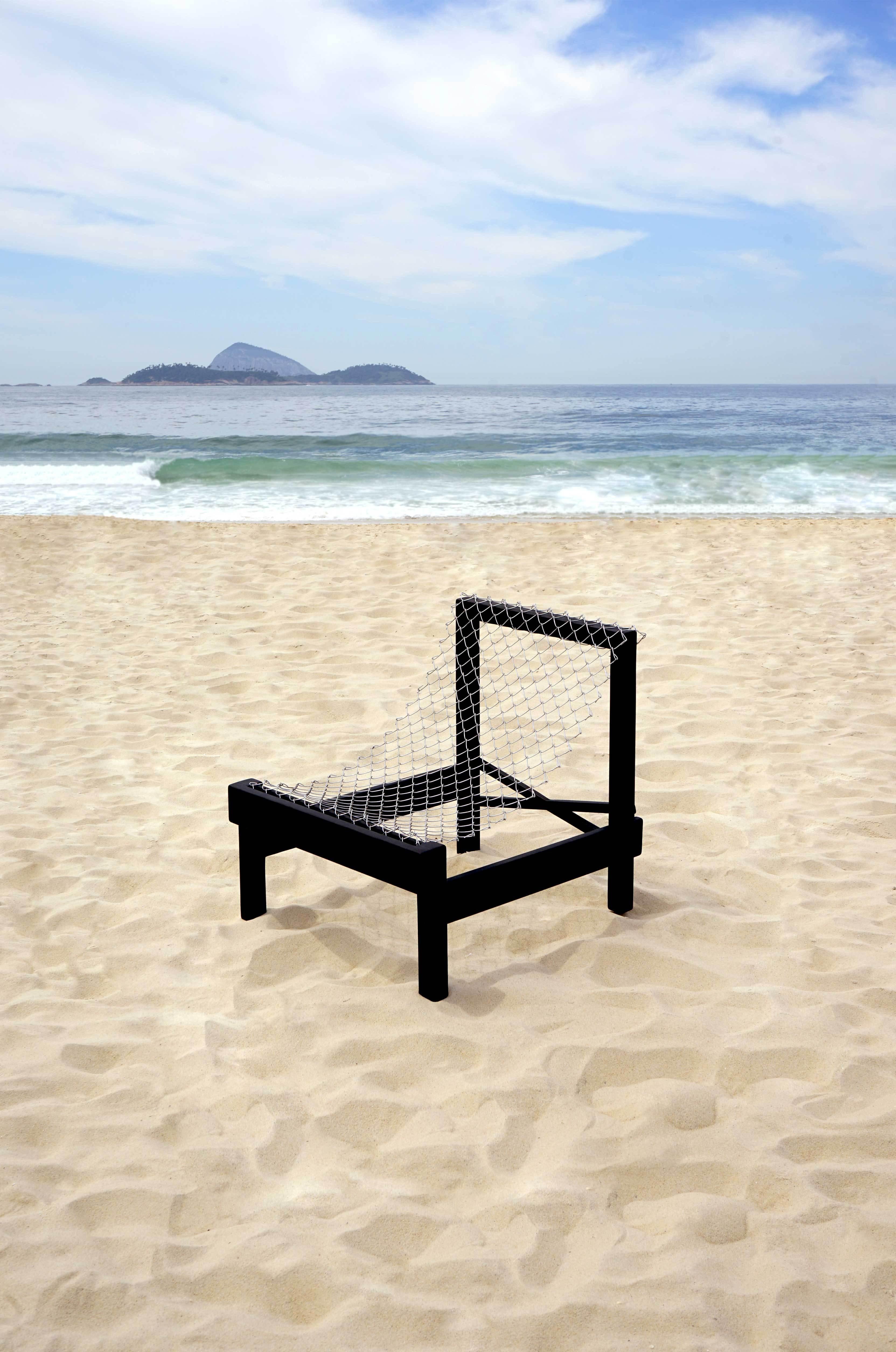 Distrópica, Lounge Chair by Brunno Jahara, Matteo Guarnaccia & Dimitrih Correa For Sale 1